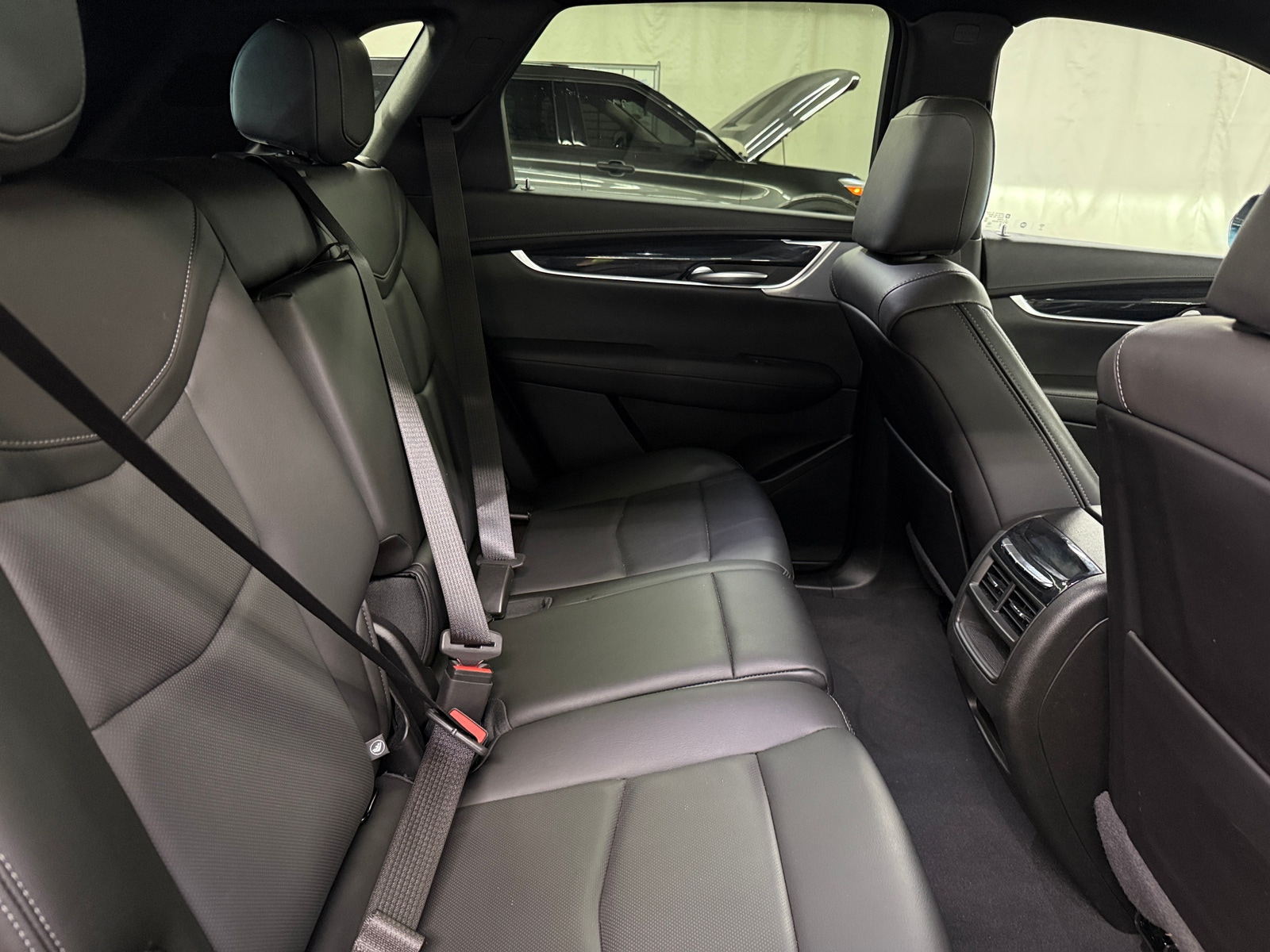 Thumbnail: 2024 Cadillac XT5 - 5