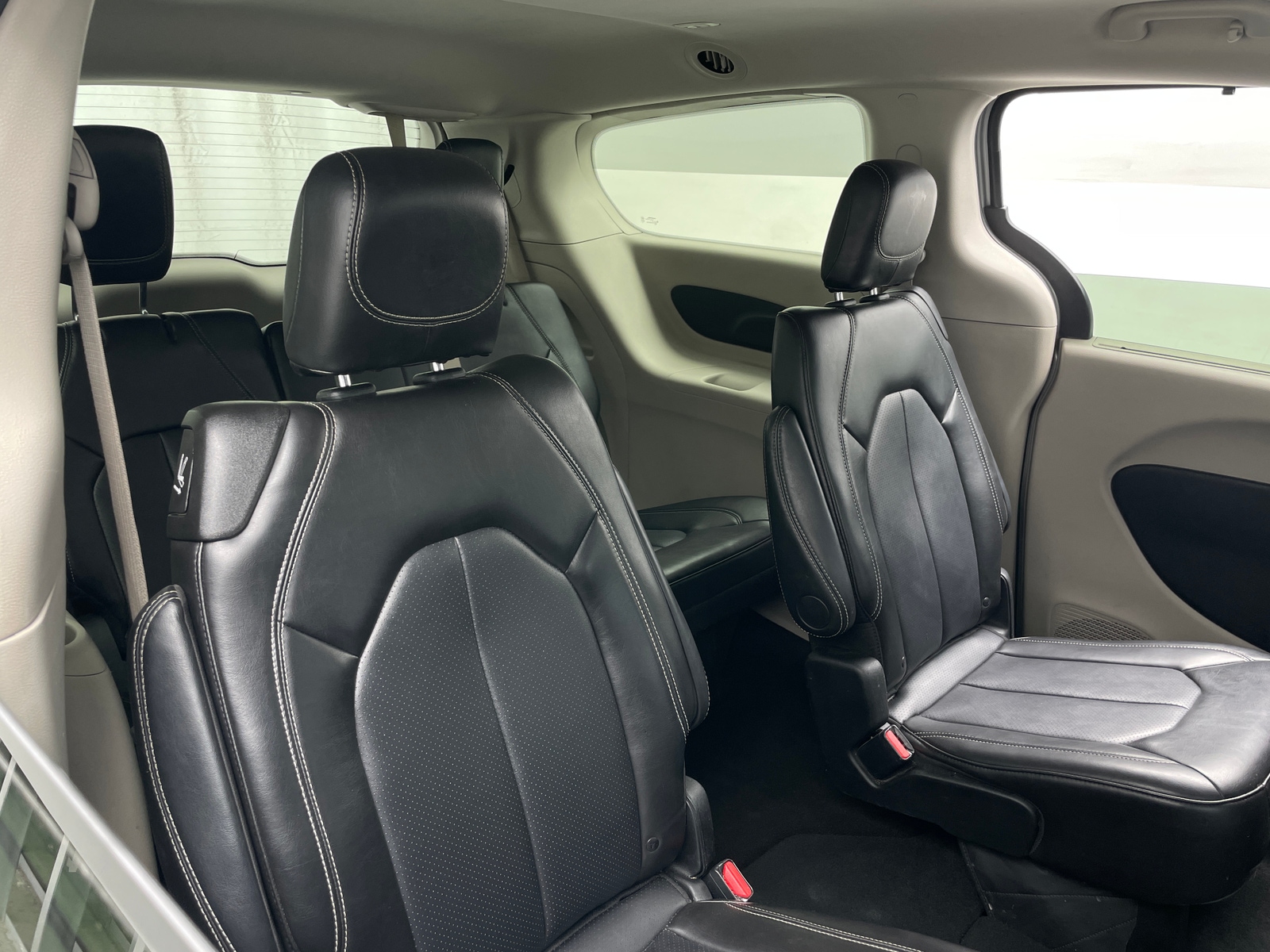 Thumbnail: 2024 Chrysler Pacifica - 6