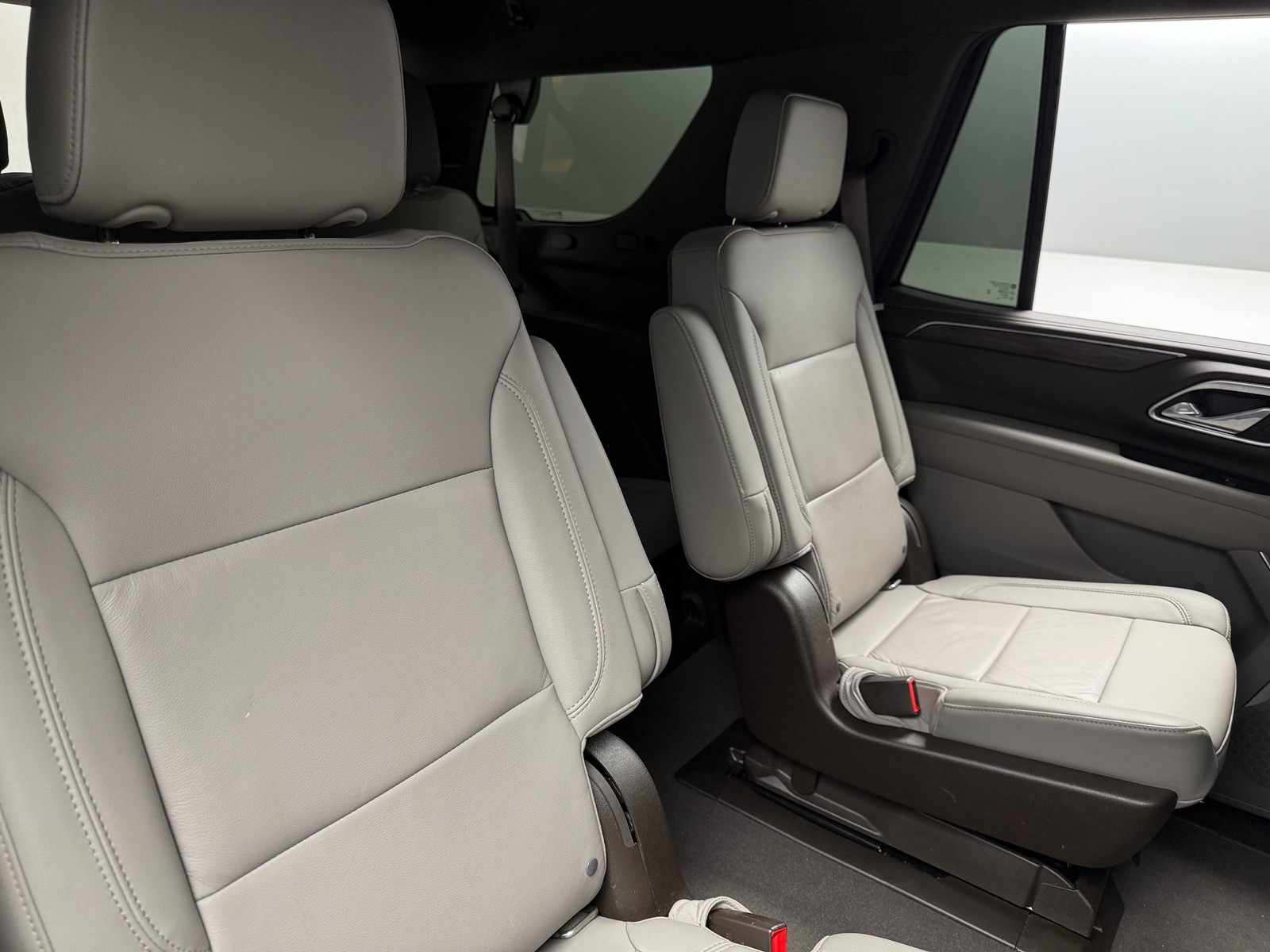 Thumbnail: 2021 Chevrolet Tahoe - 5