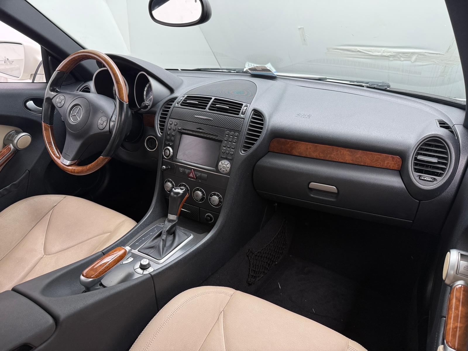 Thumbnail: 2010 Mercedes-Benz SLK - 2