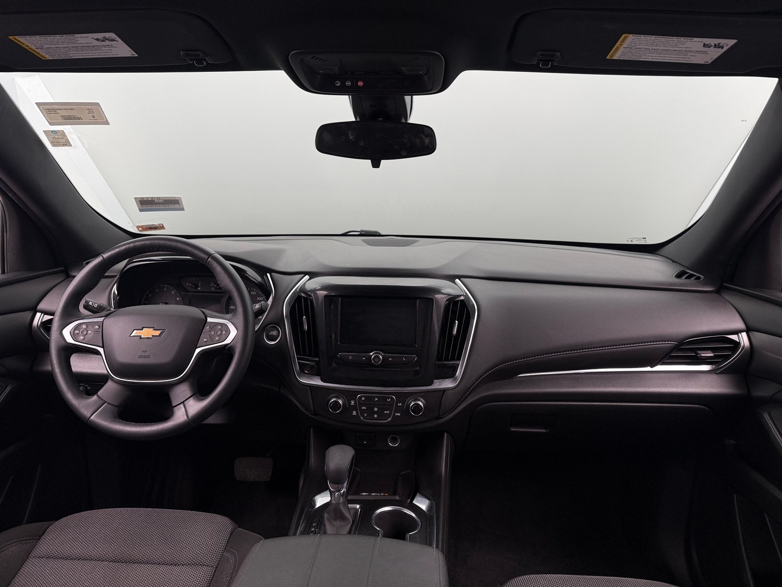Thumbnail: 2023 Chevrolet Traverse - 3