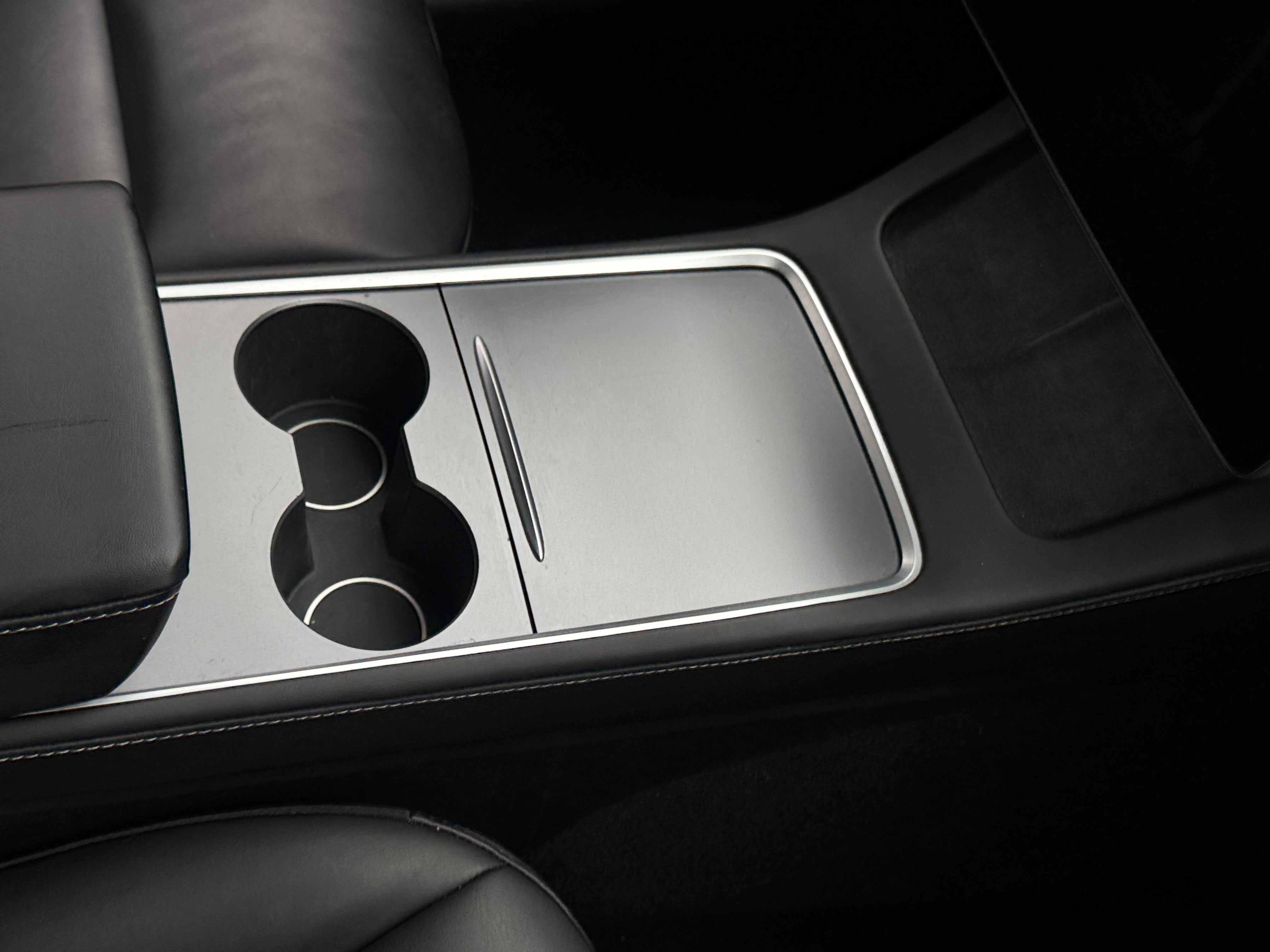 Used 2025 Tesla Model Y Long Range with VIN 7SAYGDEDXSF317633 for sale in Auburn, WA