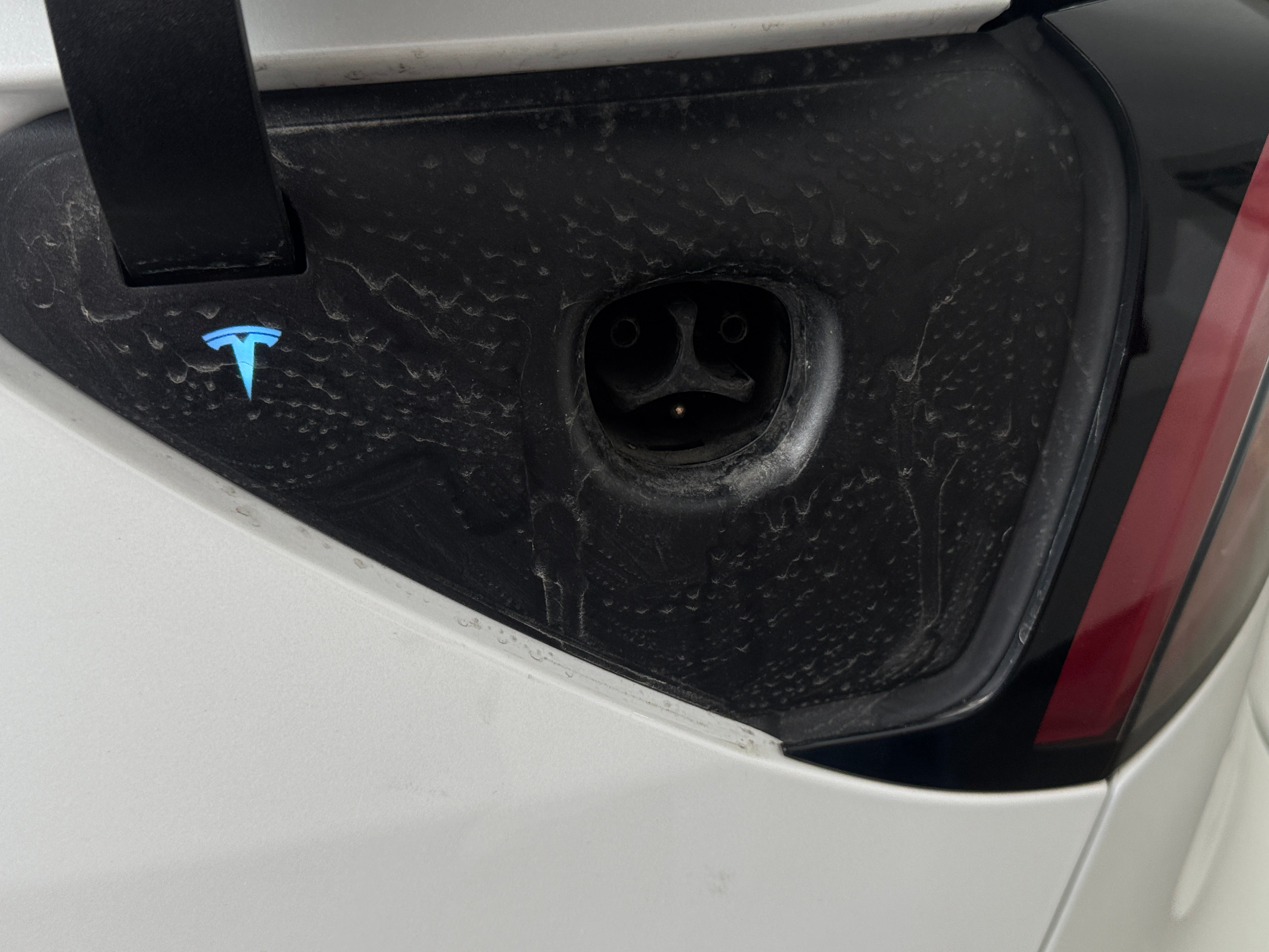 Used 2025 Tesla Model Y Long Range with VIN 7SAYGDEDXSF317633 for sale in Auburn, WA