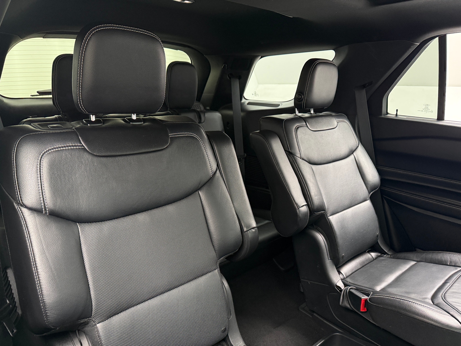 Thumbnail: 2020 Ford Explorer - 5