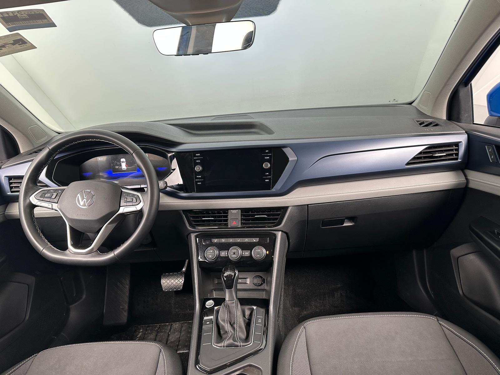 Thumbnail: 2024 Volkswagen Taos - 3