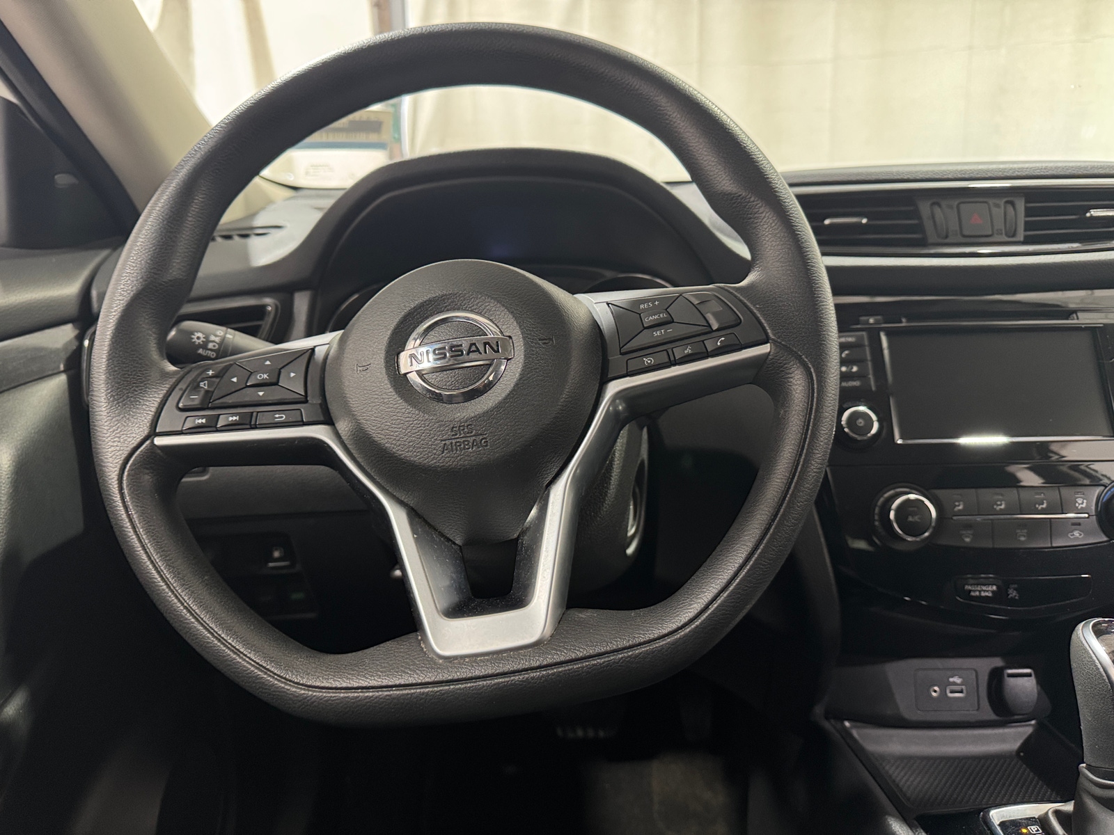 Thumbnail: 2020 Nissan Rogue - 5