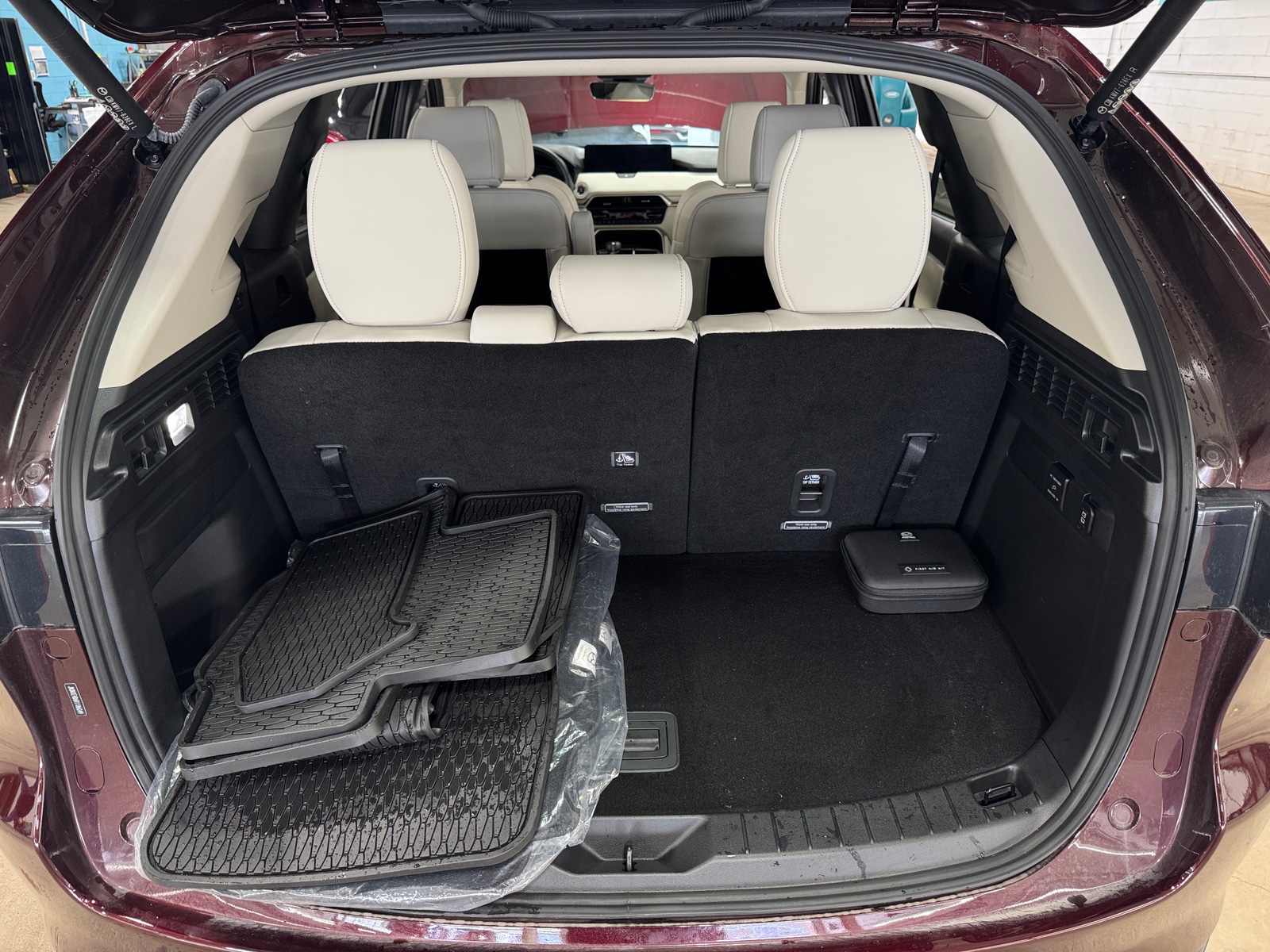 Thumbnail: 2024 Mazda CX-90 - 6