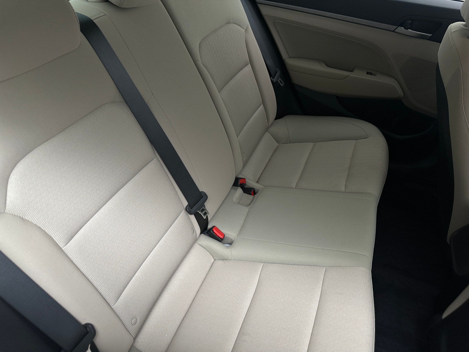 Thumbnail: 2017 Hyundai Elantra - 6