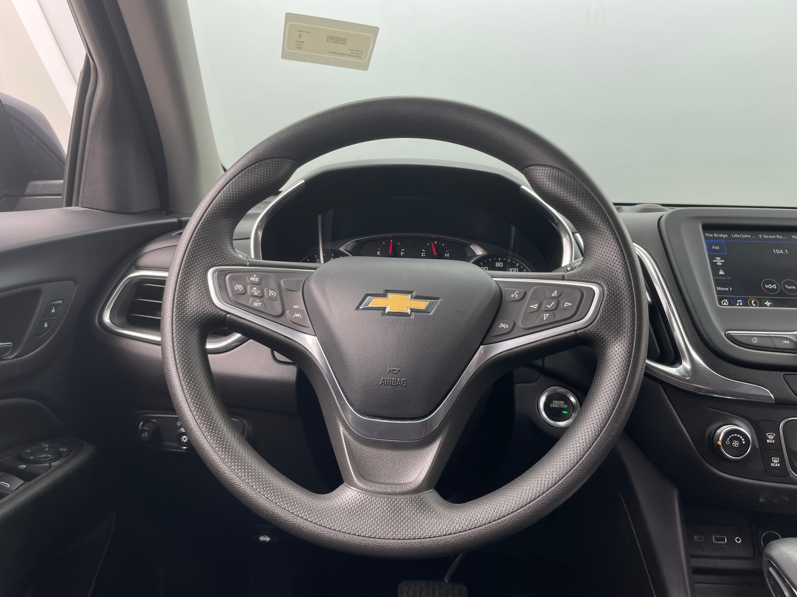 Thumbnail: 2022 Chevrolet Equinox - 5