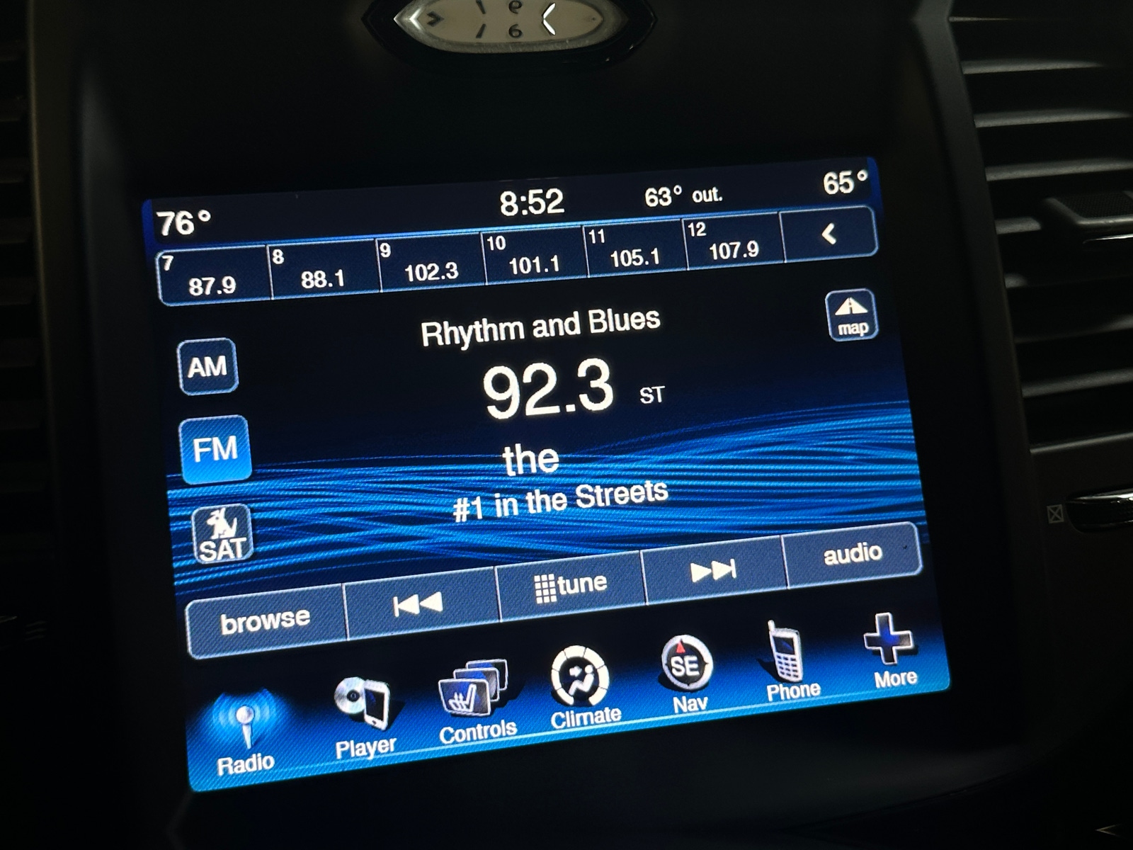 Thumbnail: 2014 Chrysler 300 - 3