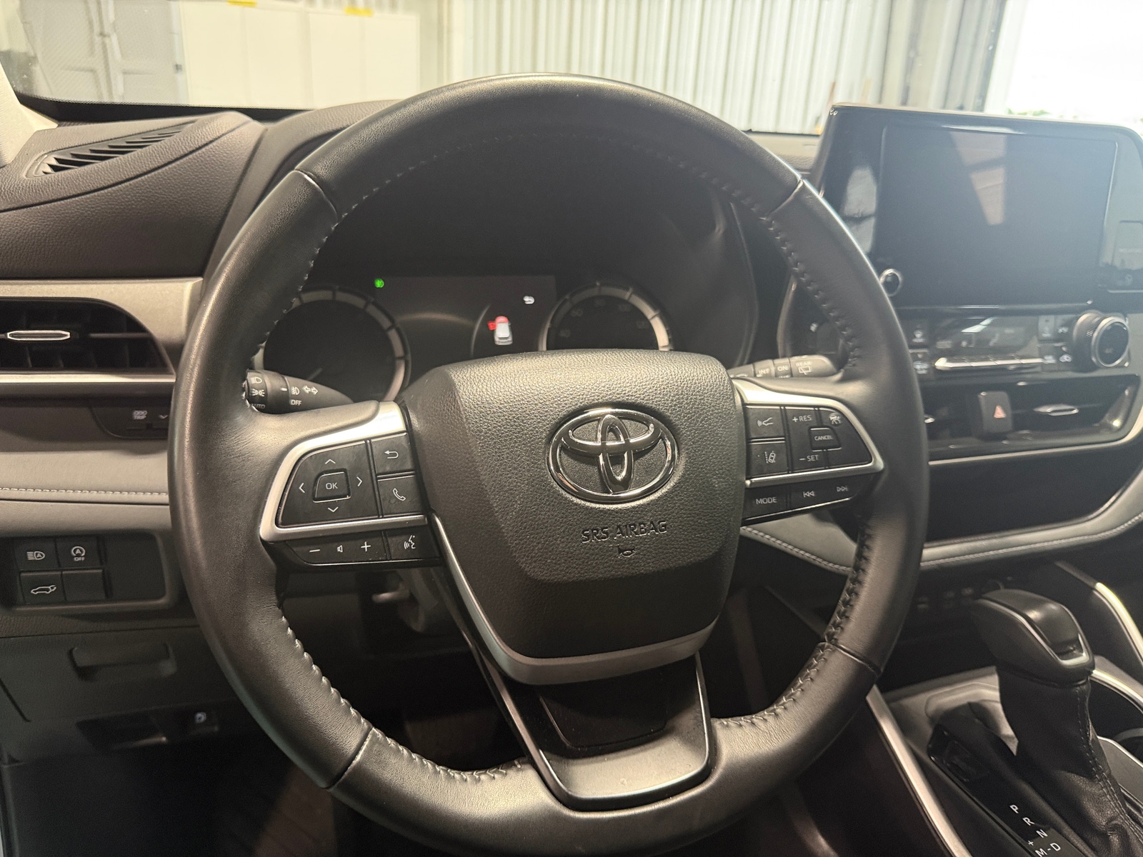 Thumbnail: 2025 Toyota Highlander - 5