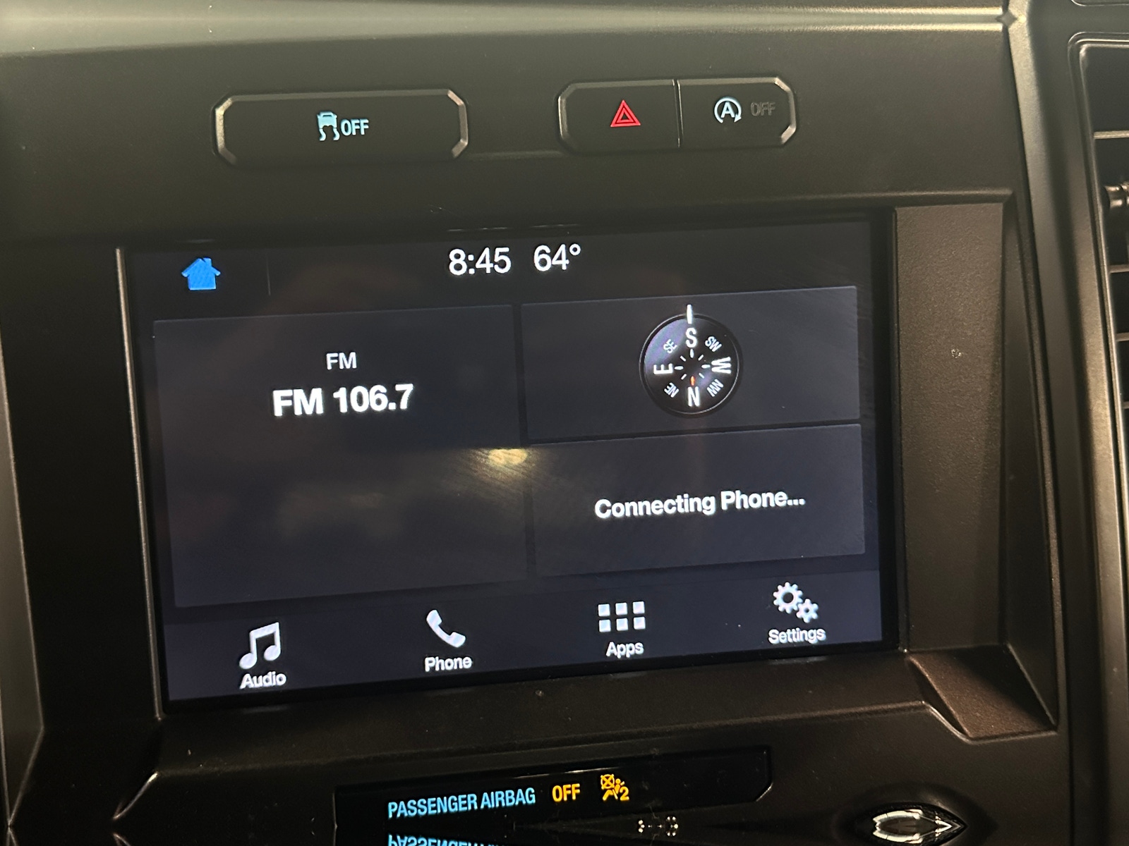 Thumbnail: 2019 Ford Econoline - 4