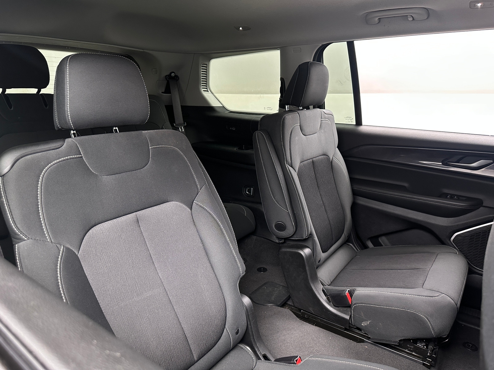 Thumbnail: 2021 Jeep Grand Cherokee L - 6