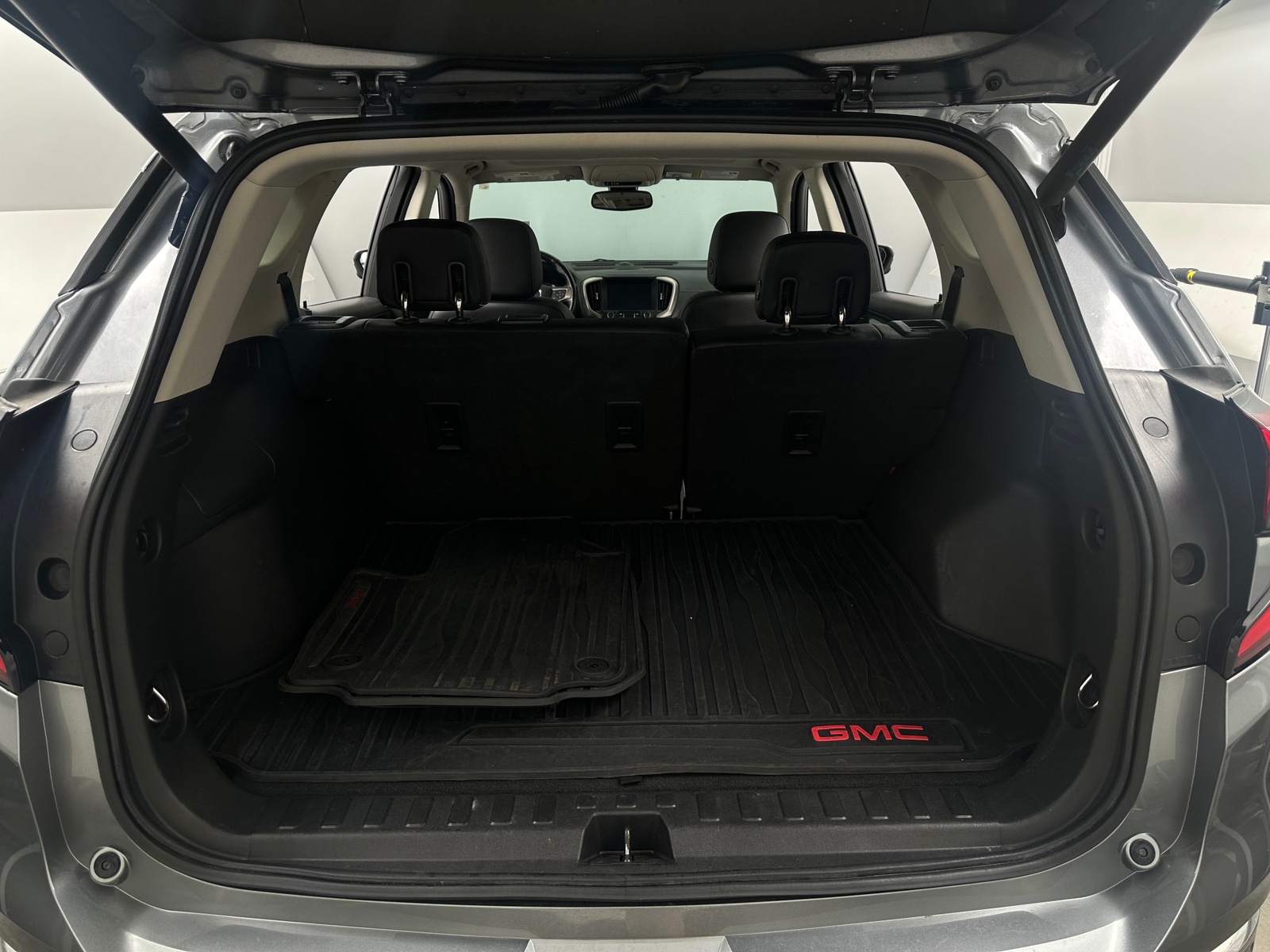 Thumbnail: 2020 GMC Terrain - 6