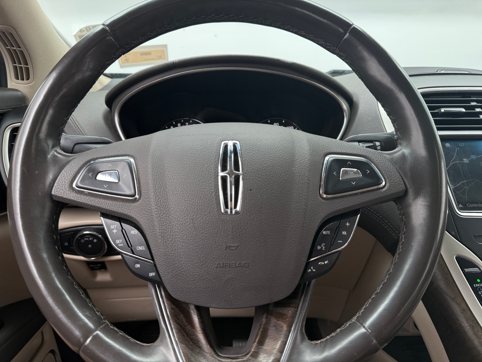 Thumbnail: 2017 Lincoln MKX - 4