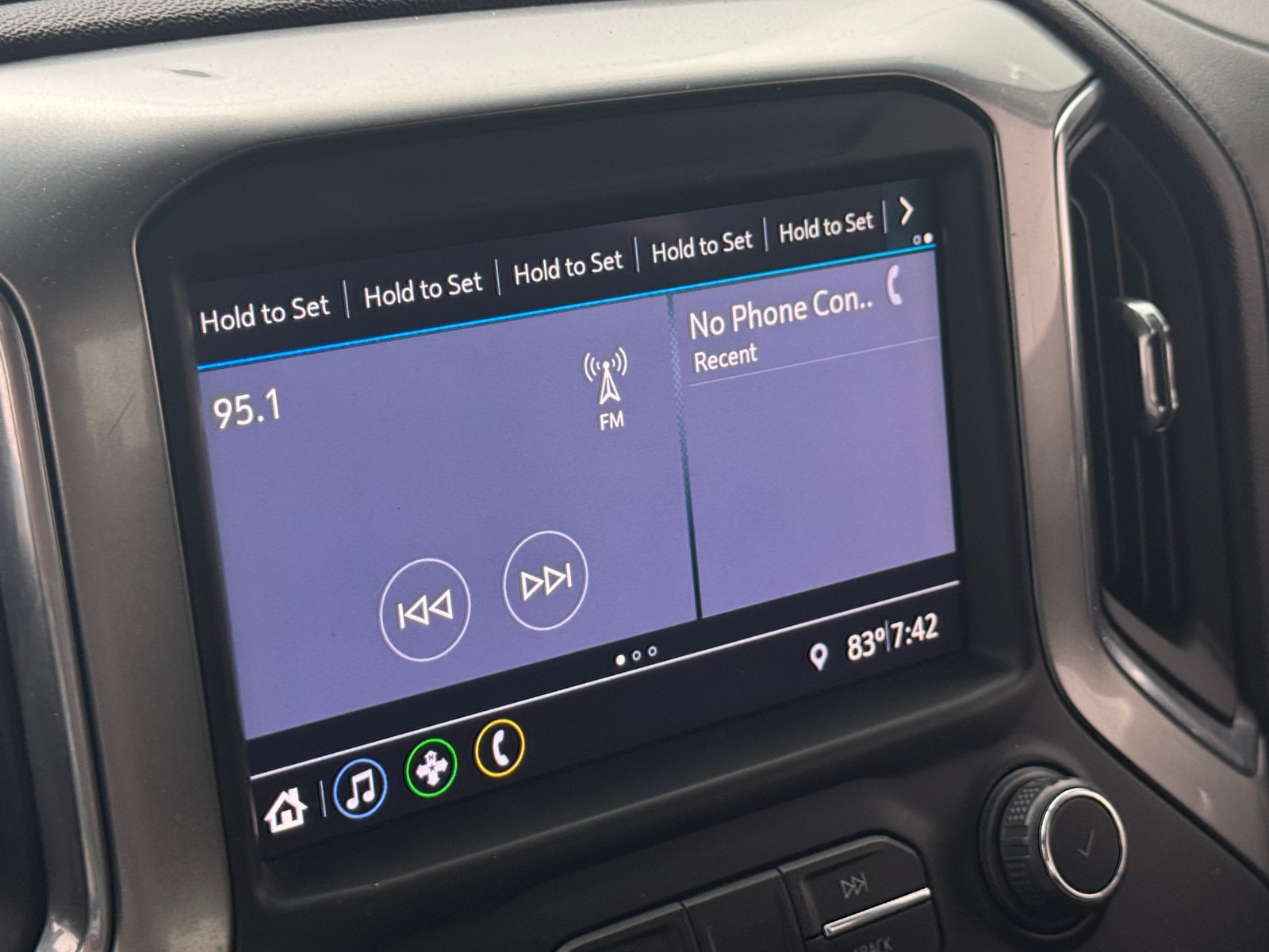 Thumbnail: 2019 Chevrolet Silverado 1500 - 4