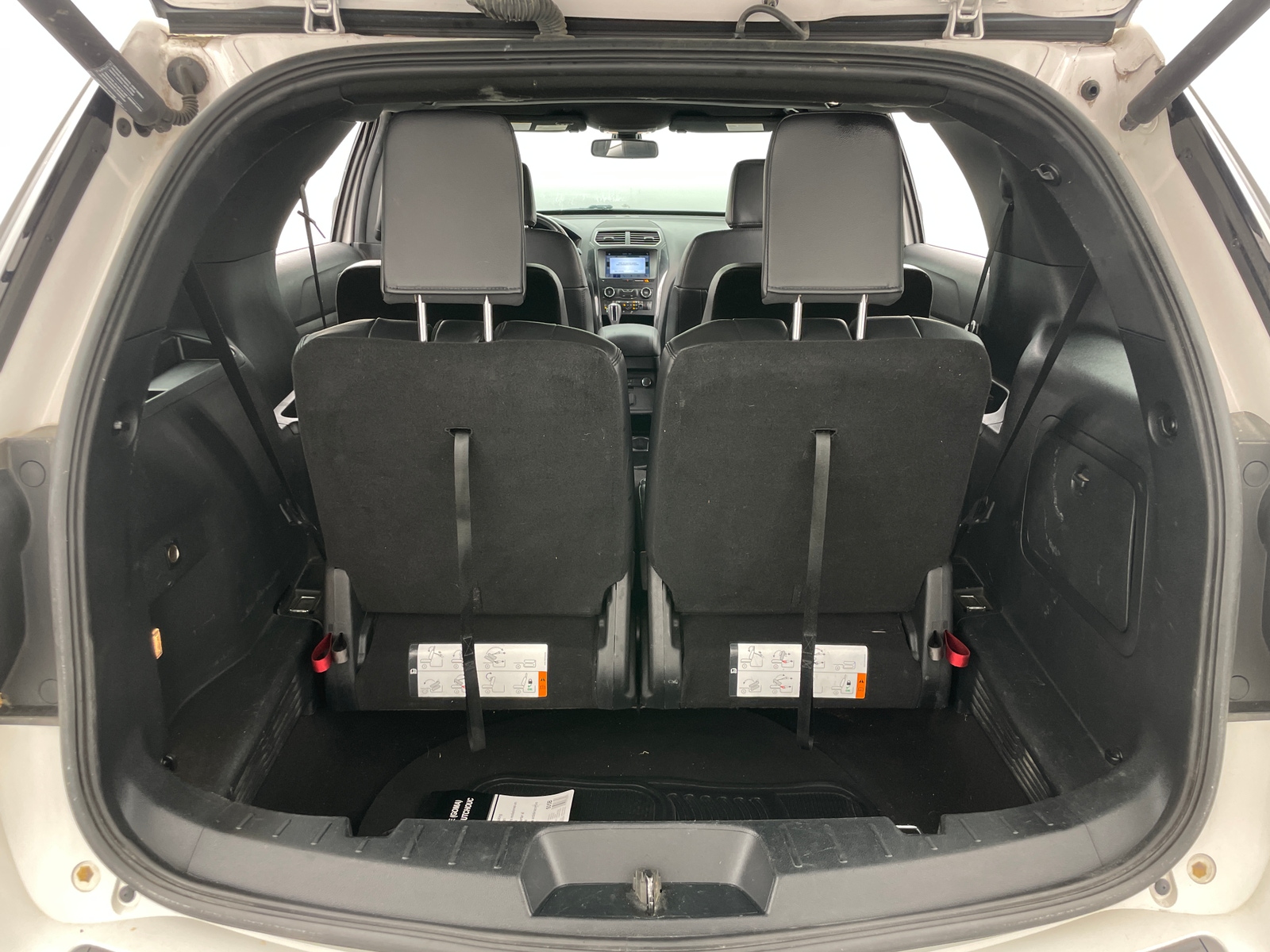 Thumbnail: 2019 Ford Explorer - 7