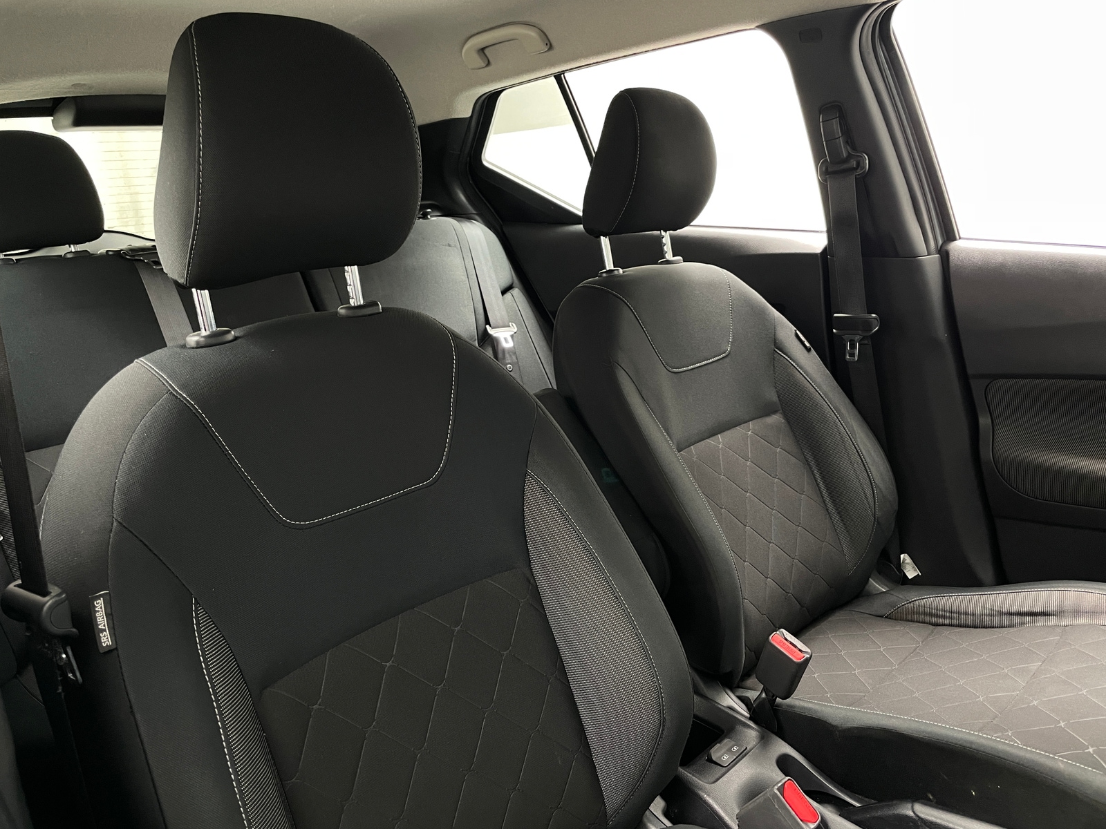 Thumbnail: 2020 Nissan Kicks - 2