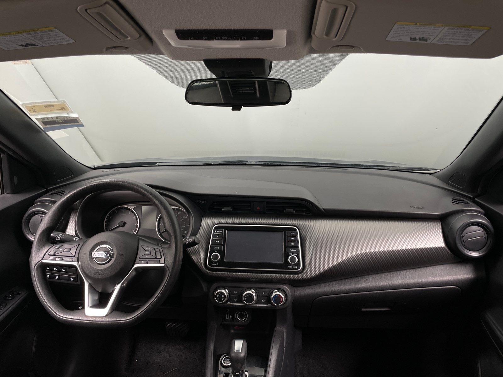 Thumbnail: 2020 Nissan Kicks - 3