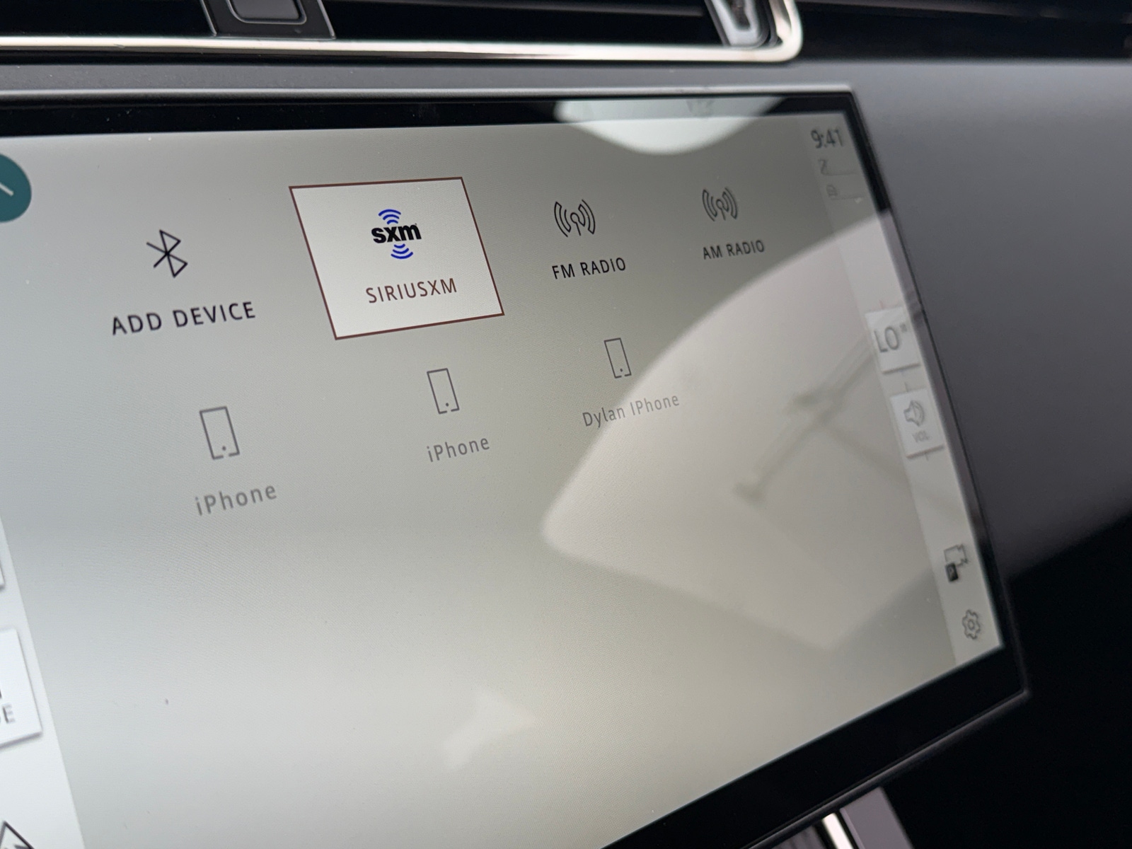 Thumbnail: 2025 Land Rover Range Rover Evoque - 3