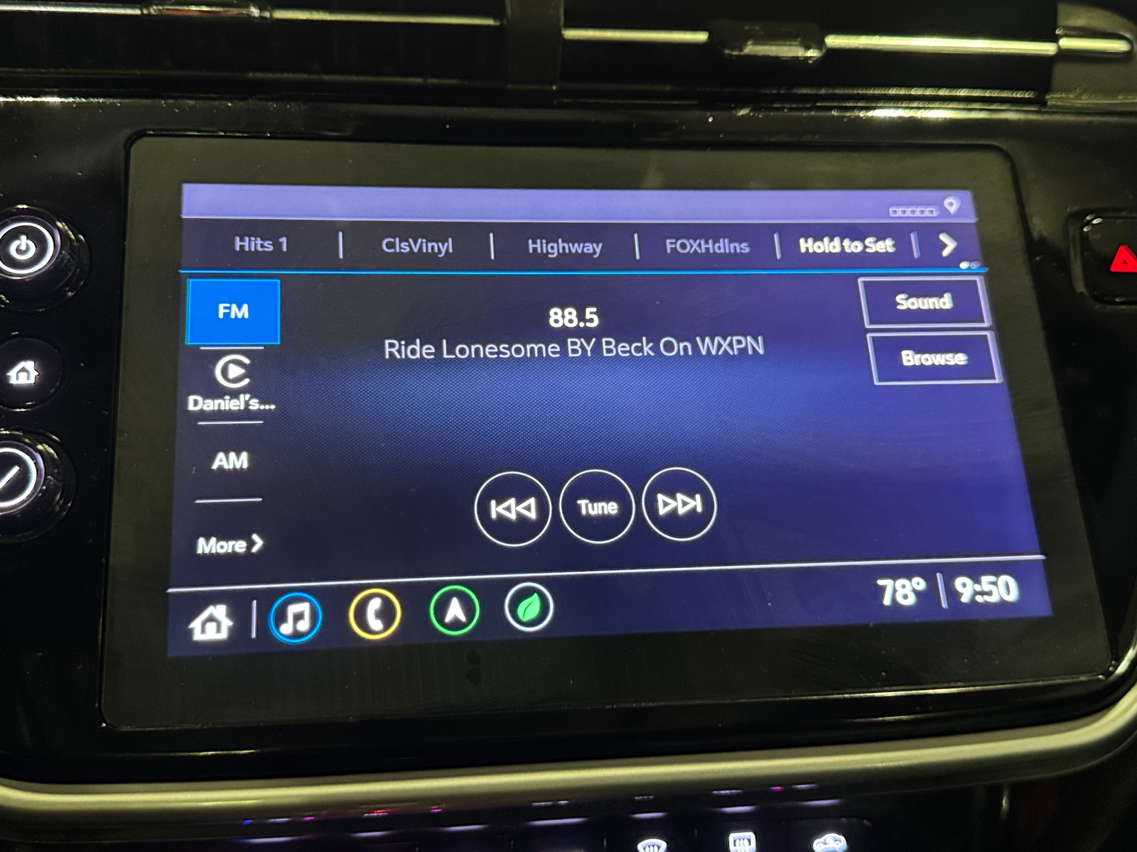 Thumbnail: 2022 Chevrolet Bolt EUV - 3