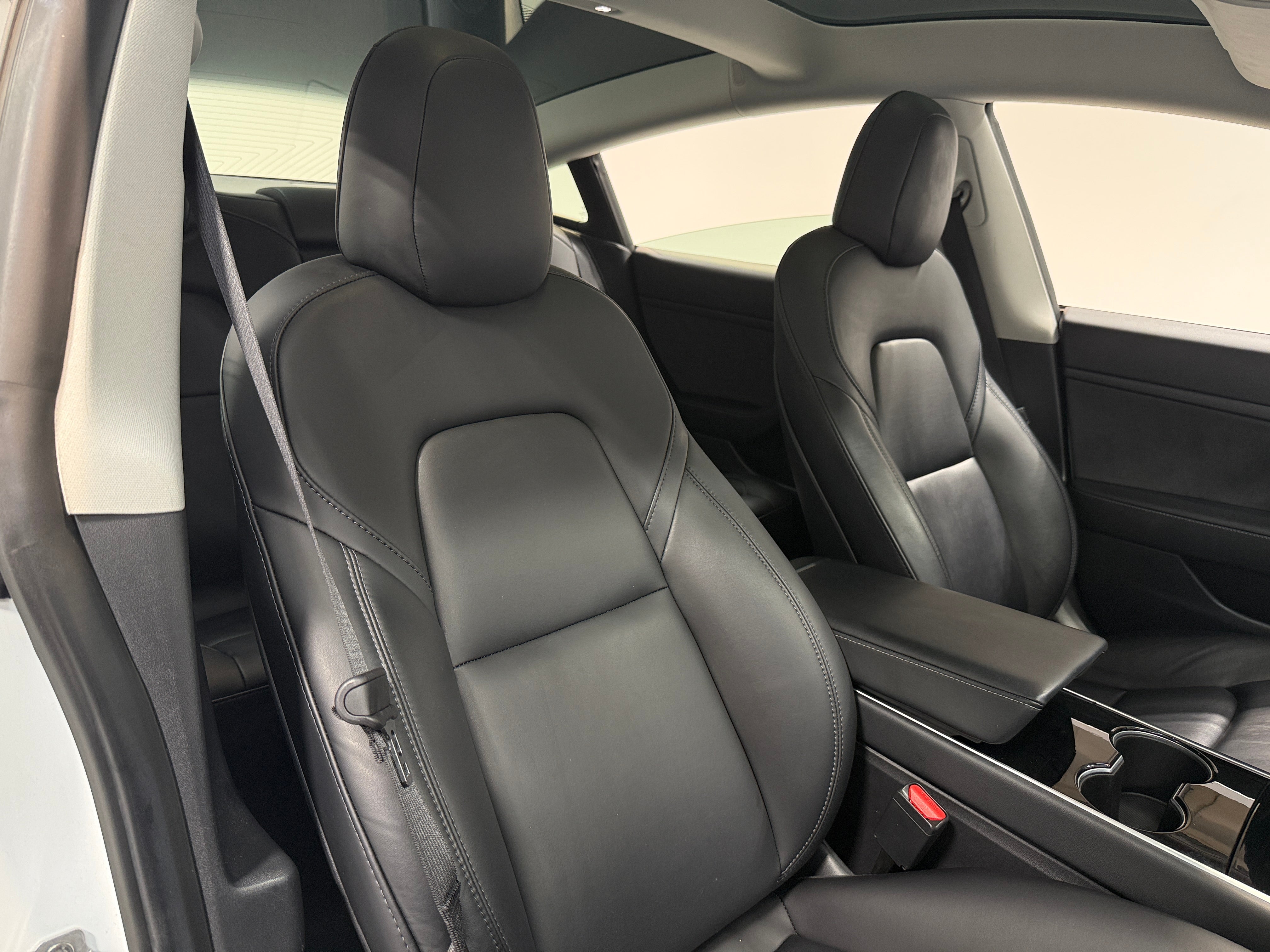 Used 2020 Tesla Model 3 Base with VIN 5YJ3E1EA5LF805844 for sale in Oak Creek, WI