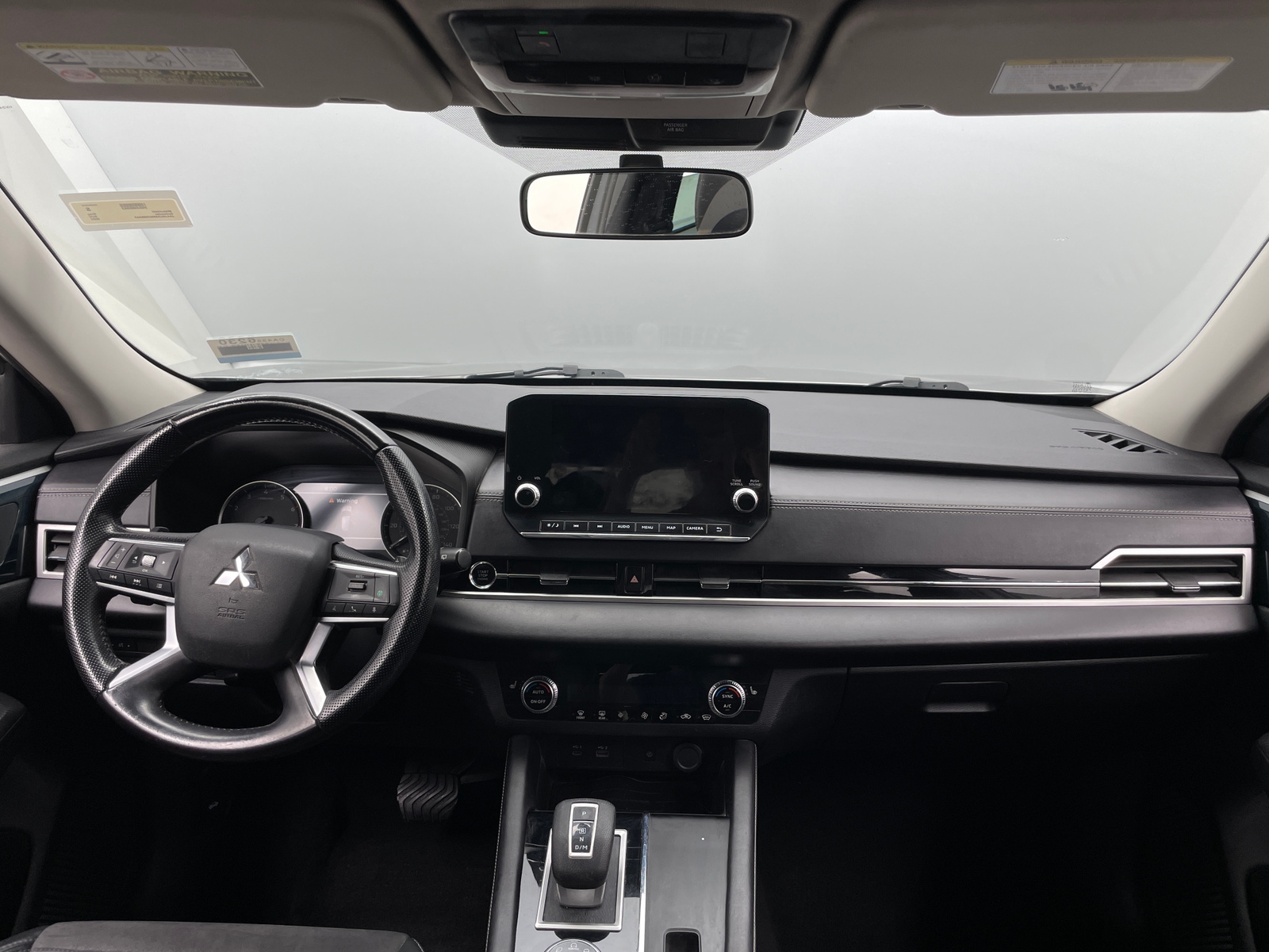 Thumbnail: 2022 Mitsubishi Outlander - 2