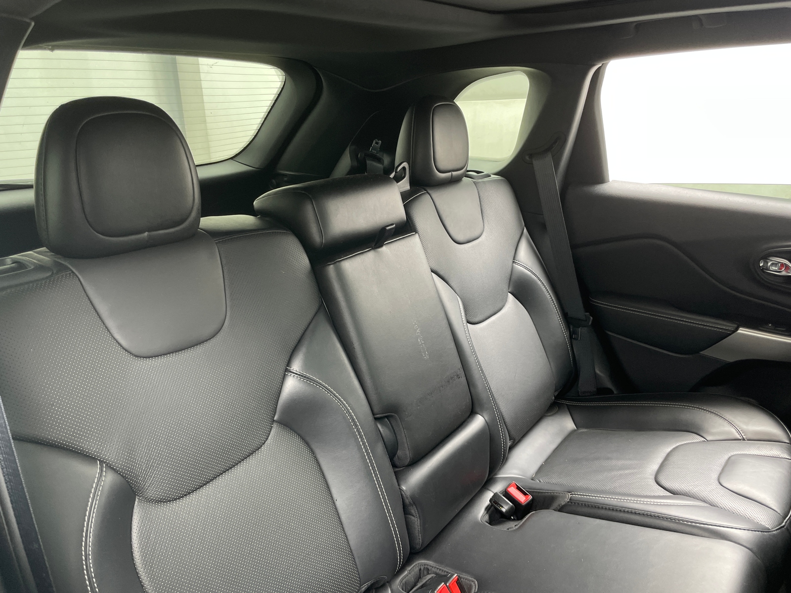 Thumbnail: 2021 Jeep Cherokee - 5