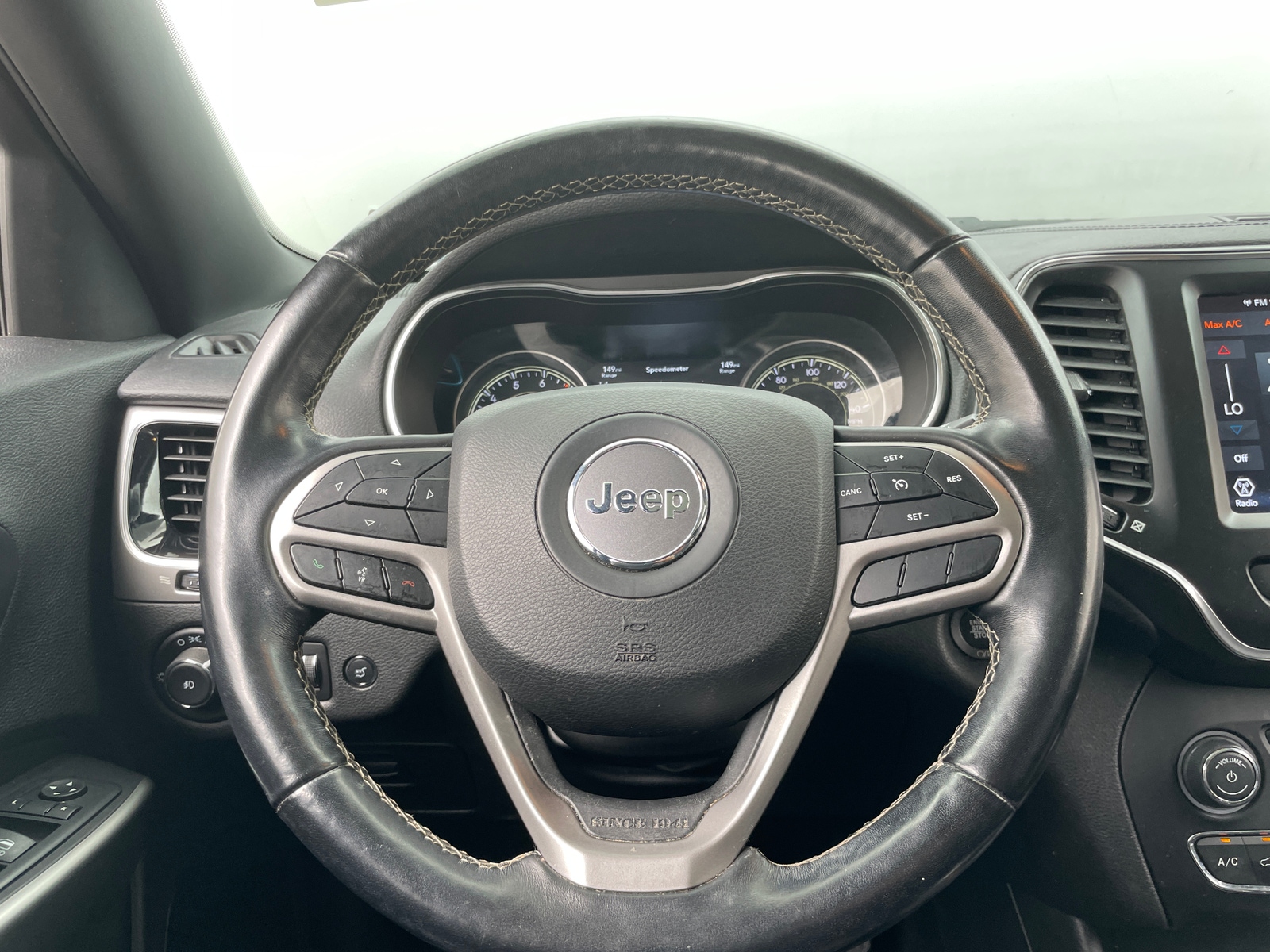 Thumbnail: 2021 Jeep Cherokee - 4