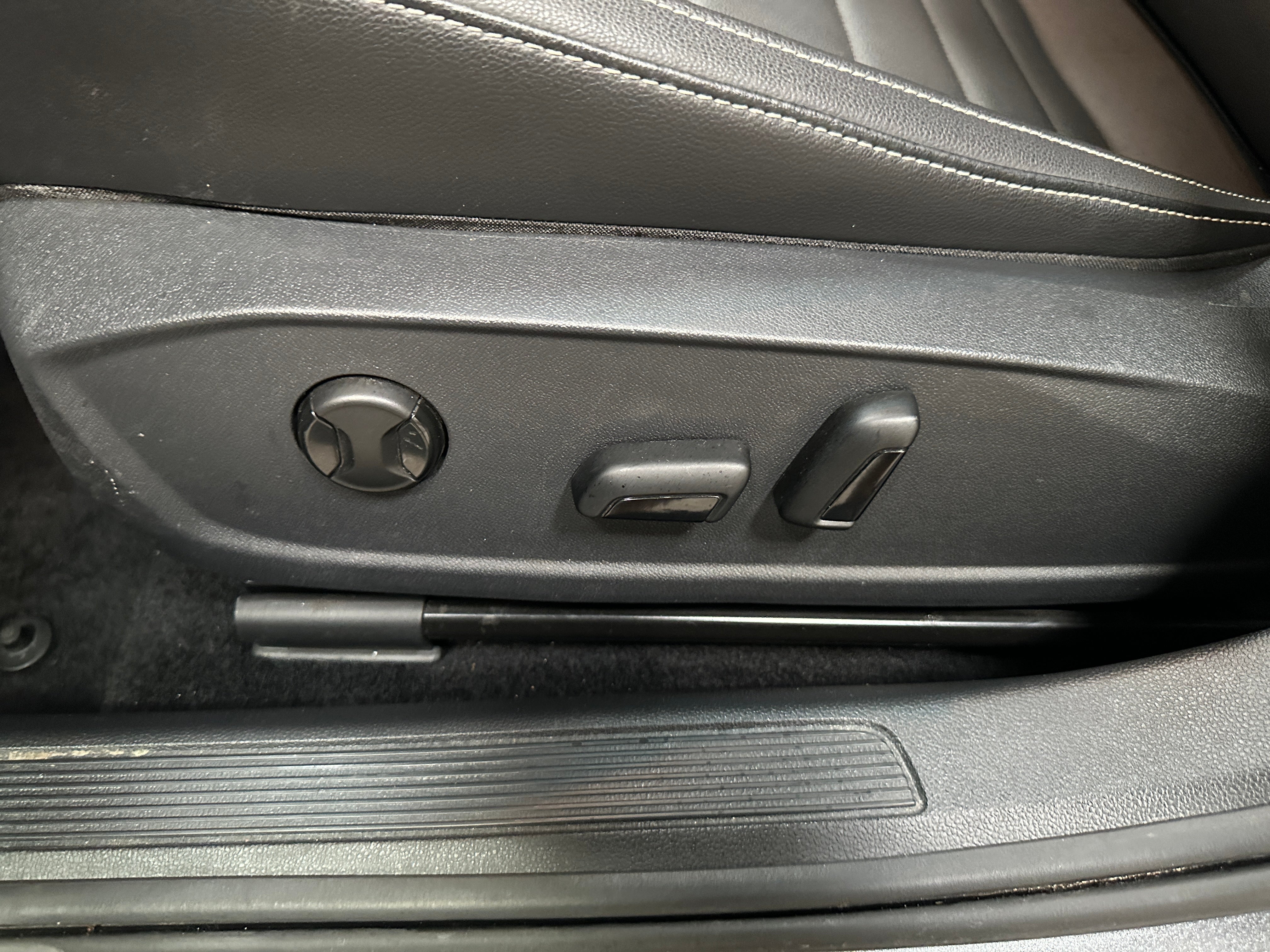 Used 2022 Volkswagen Jetta SE with VIN 3VW7M7BU0NM020083 for sale in Colonial Heights, VA