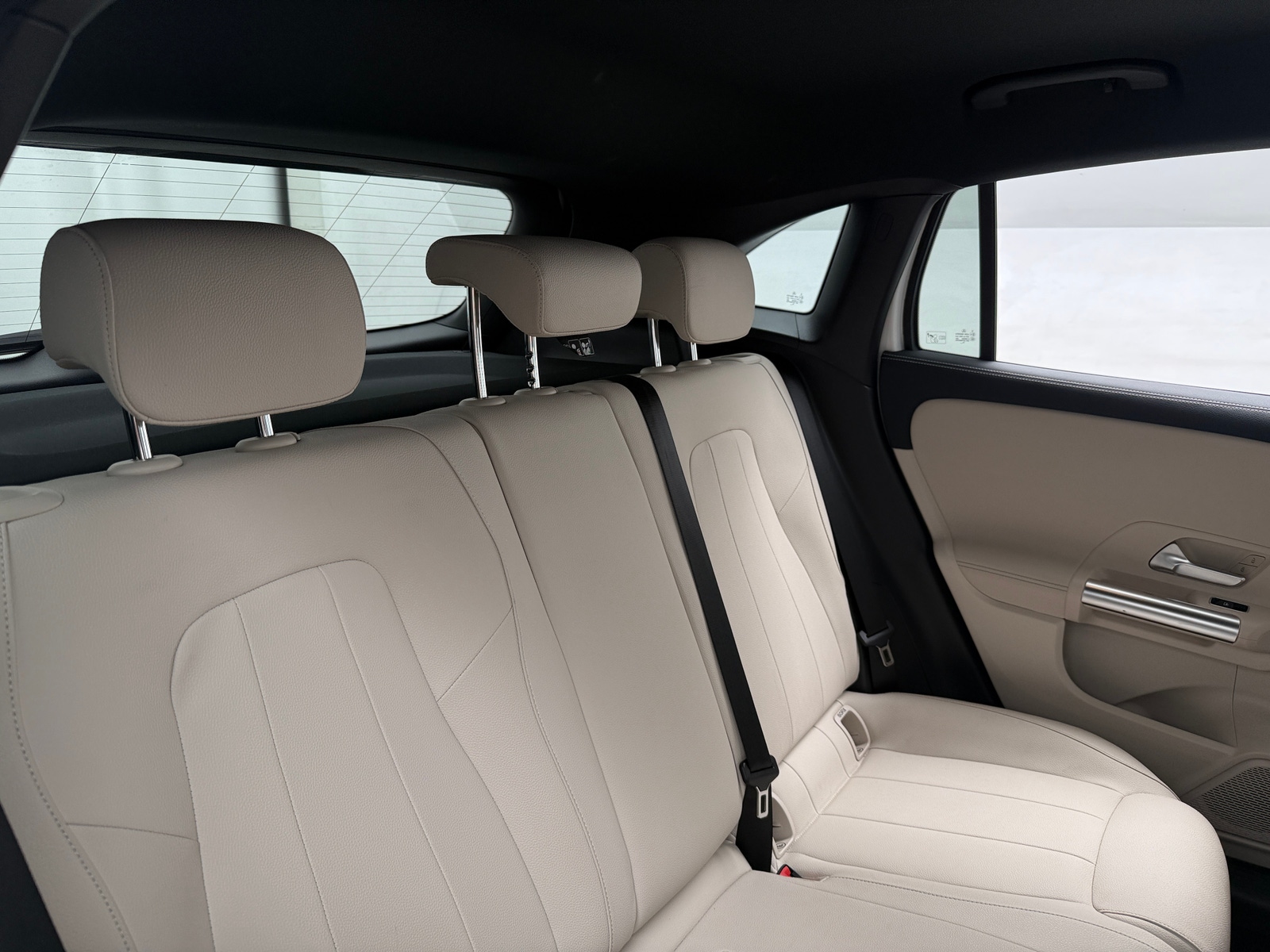Thumbnail: 2025 Mercedes-Benz GLA - 5