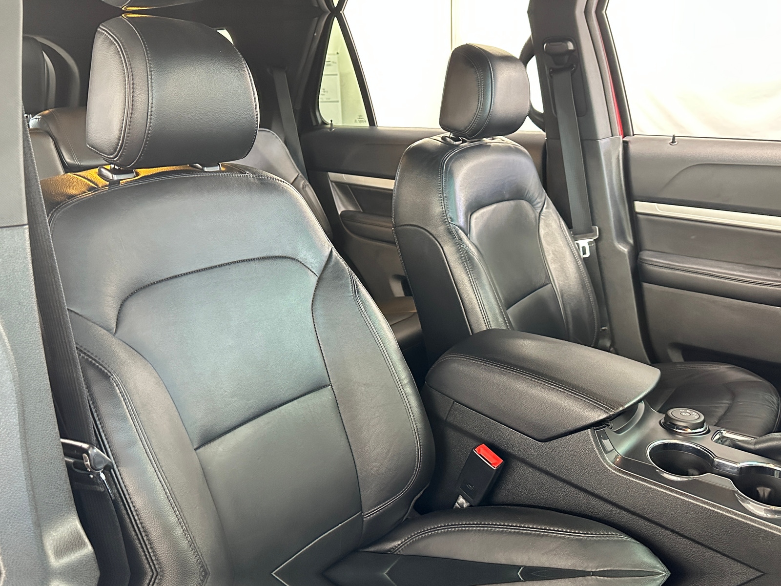 Thumbnail: 2016 Ford Explorer - 2
