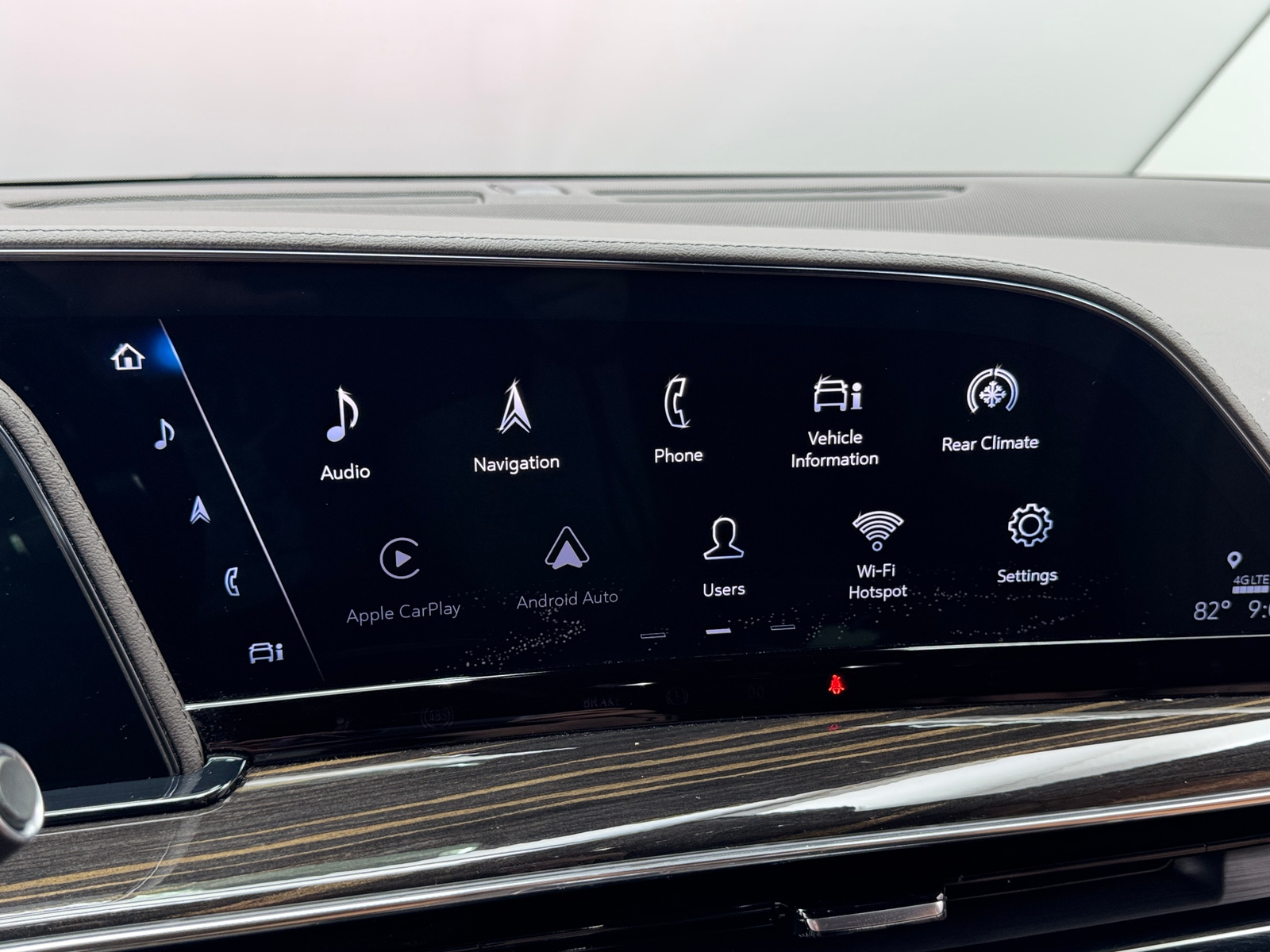 Thumbnail: 2021 Cadillac Escalade - 3