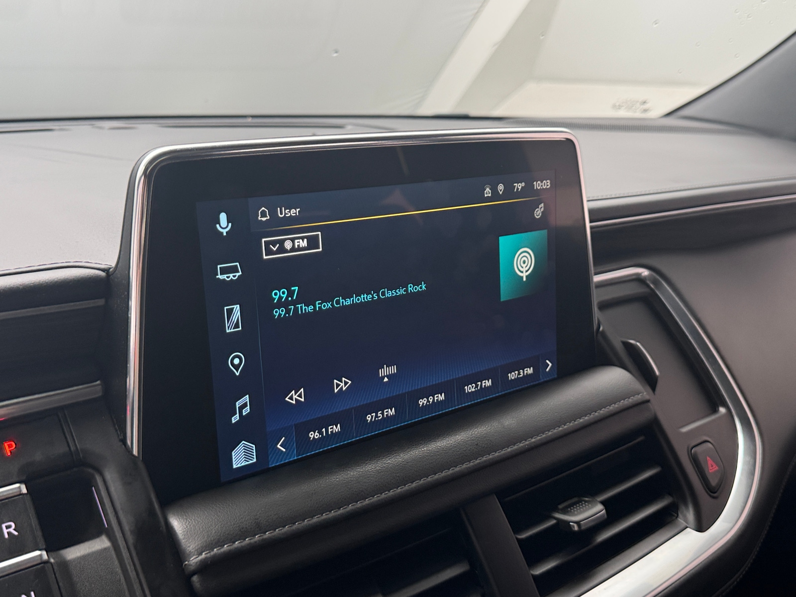 Thumbnail: 2022 Chevrolet Suburban - 3