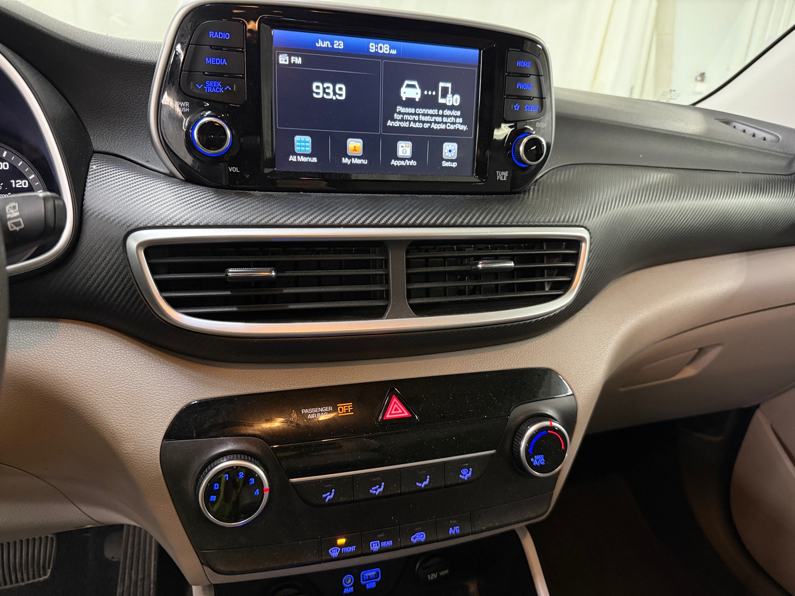 Thumbnail: 2019 Hyundai Tucson - 4