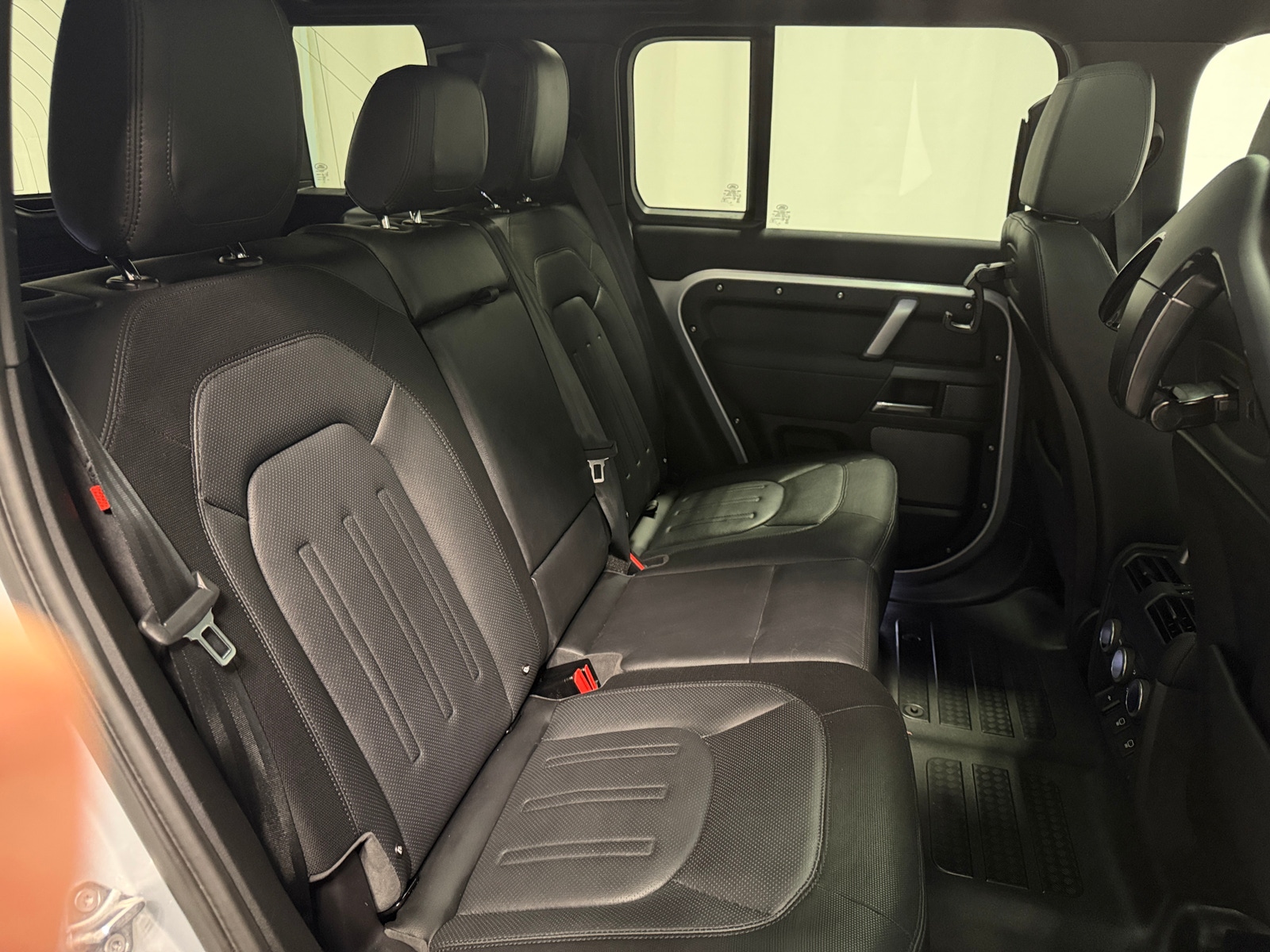 Thumbnail: 2021 Land Rover Defender - 5