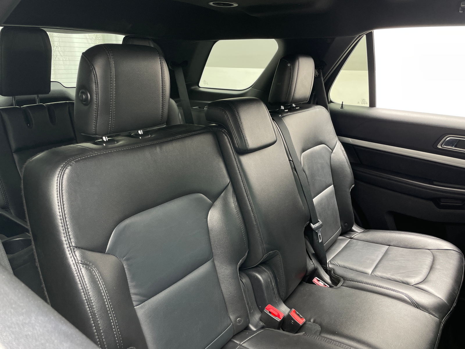 Thumbnail: 2016 Ford Explorer - 5