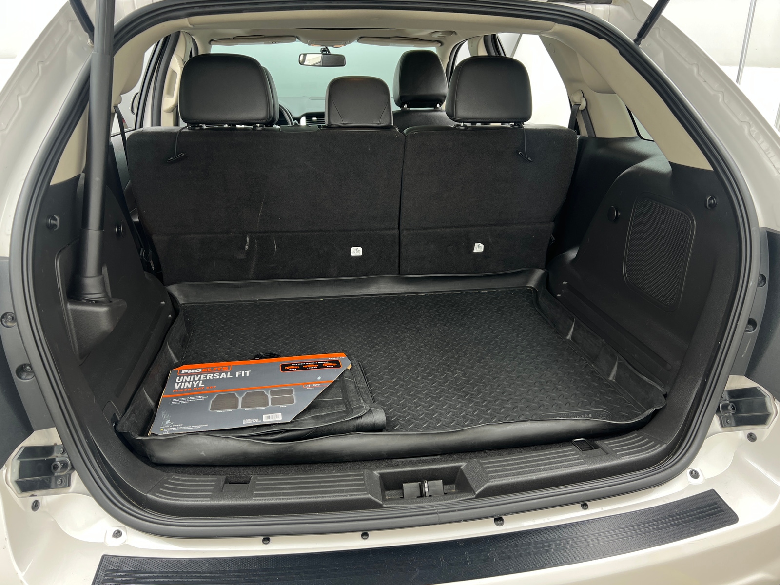 Thumbnail: 2013 Ford Edge - 6