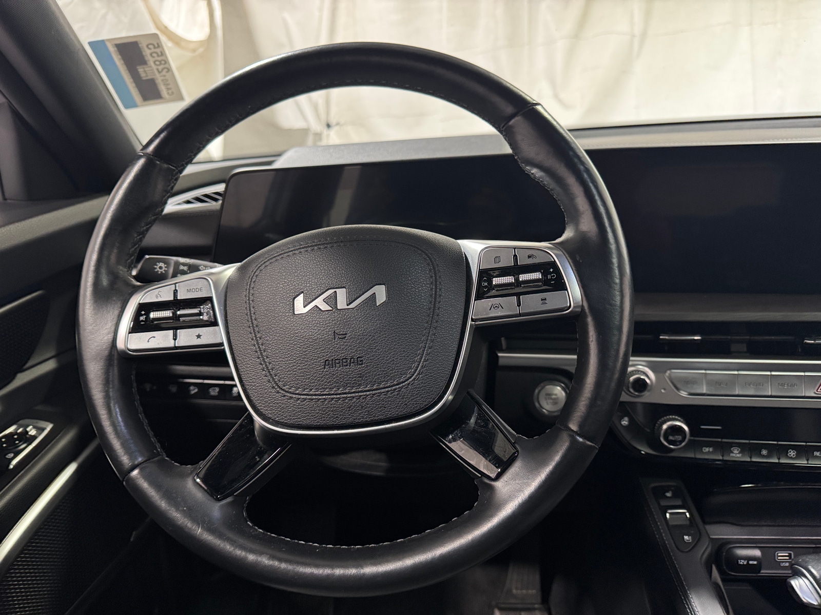 Thumbnail: 2023 Kia Telluride - 4