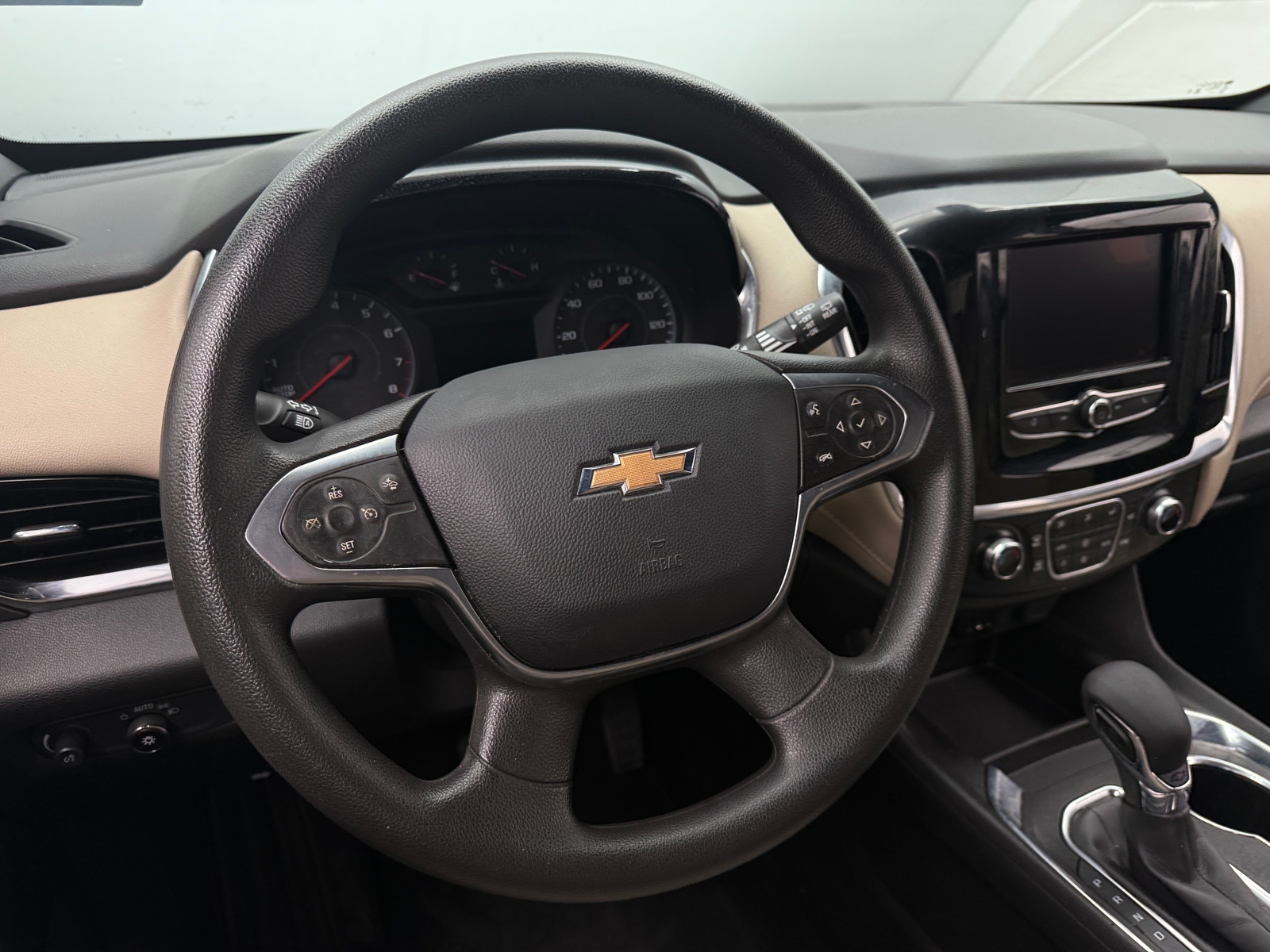 Thumbnail: 2023 Chevrolet Traverse - 5