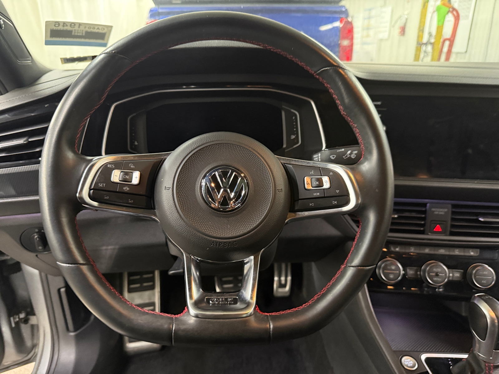 Thumbnail: 2019 Volkswagen Jetta - 4