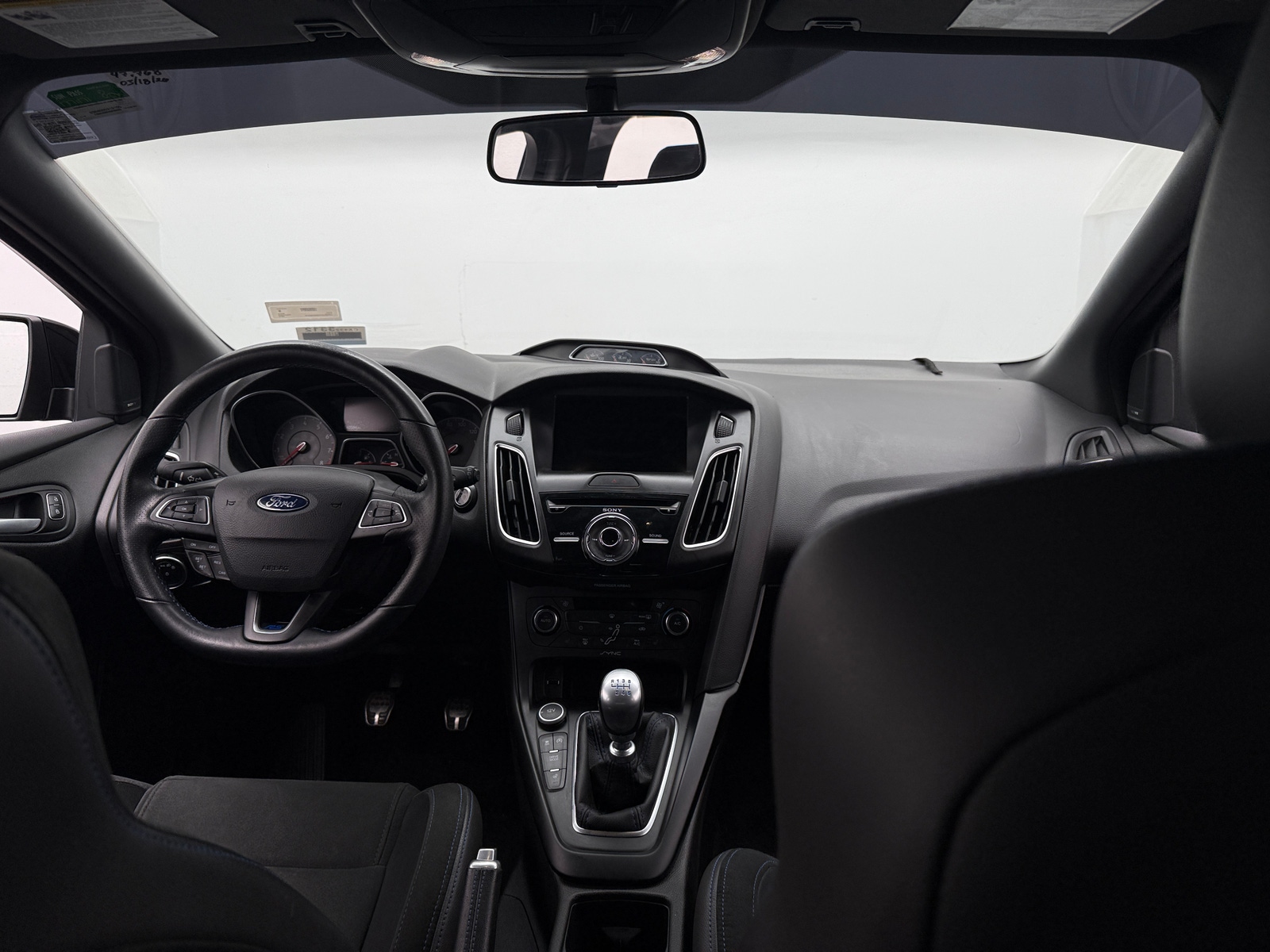 Thumbnail: 2017 Ford Focus - 2