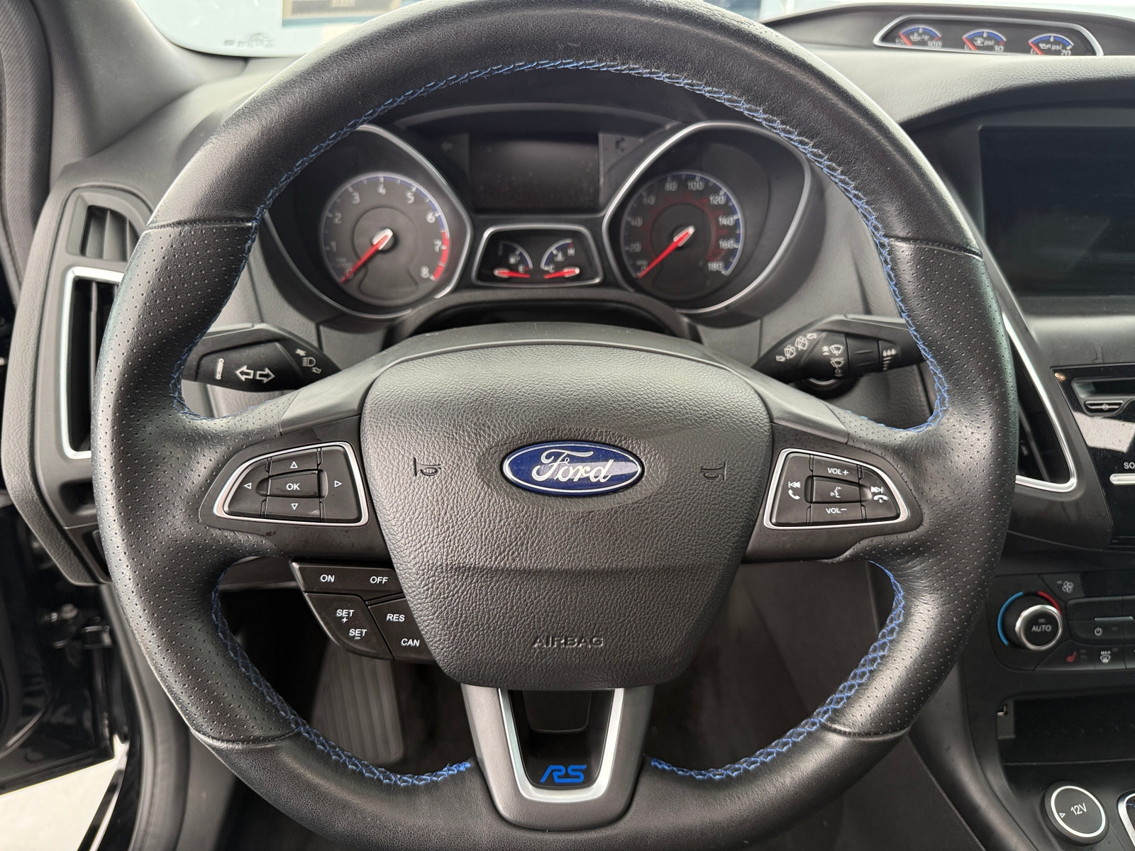 Thumbnail: 2017 Ford Focus - 4