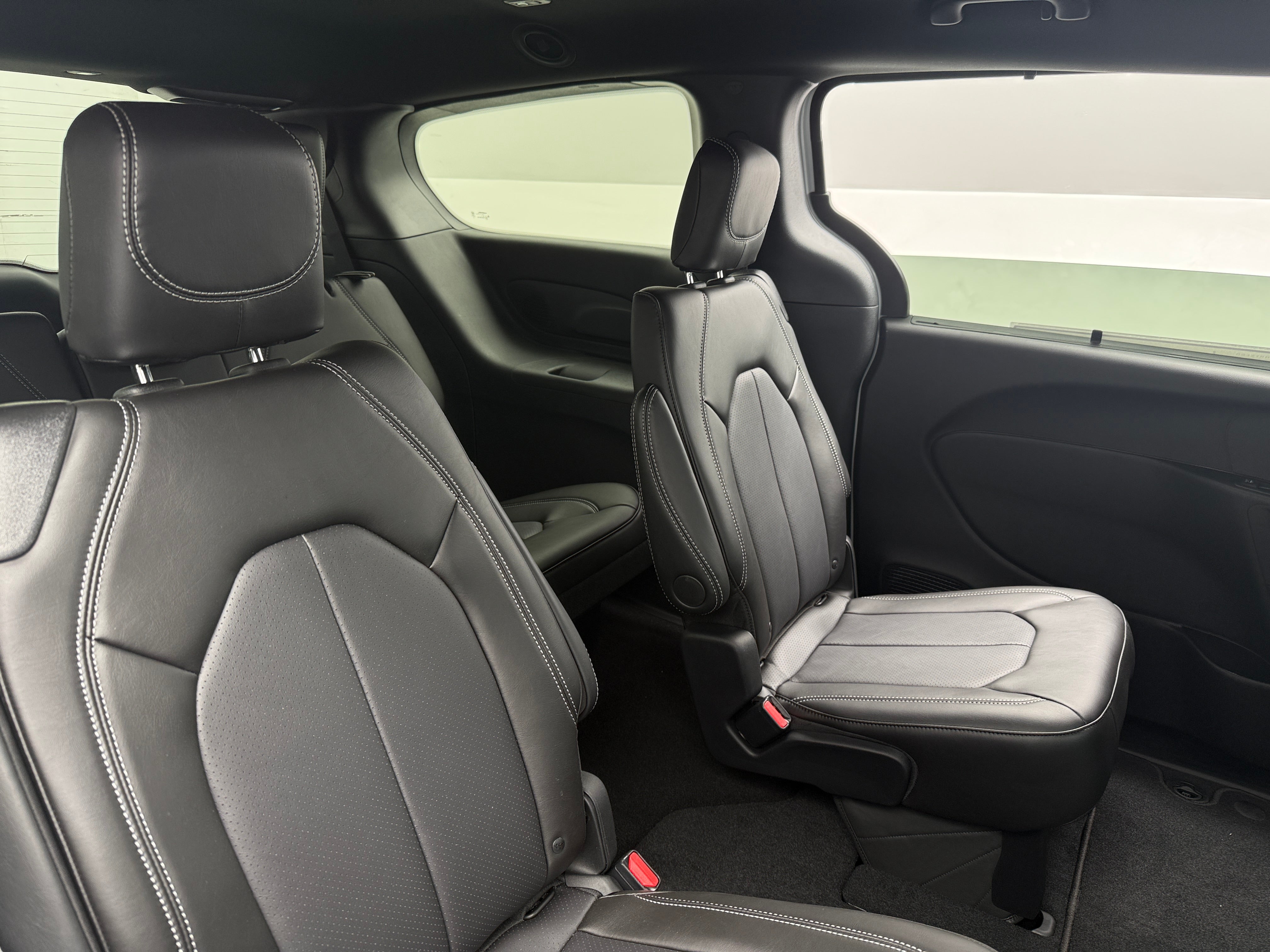 2027 Chrysler Pacifica