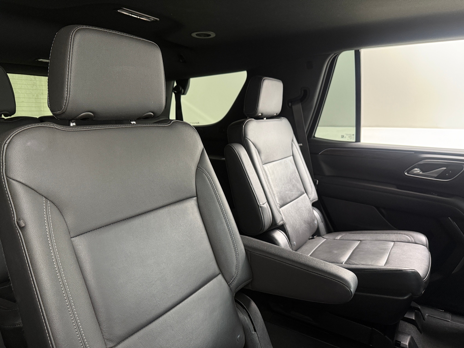 Thumbnail: 2022 Chevrolet Tahoe - 5