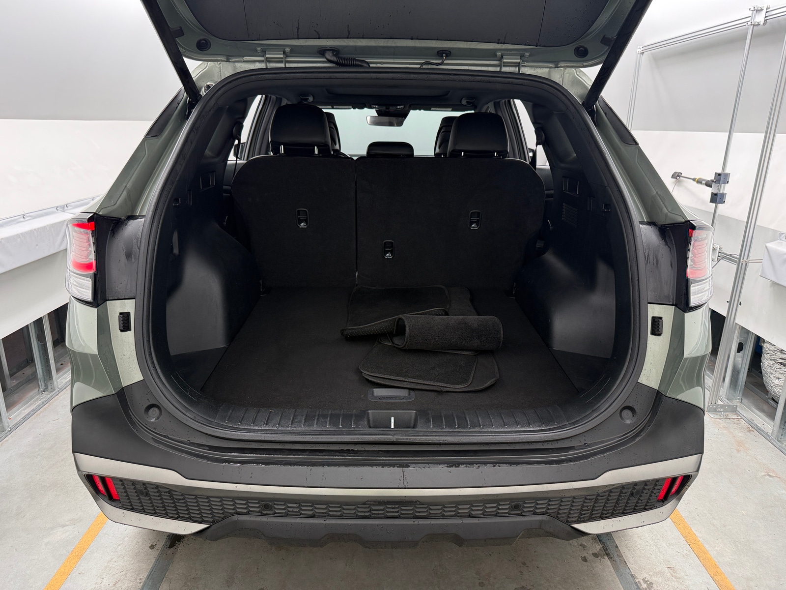 Thumbnail: 2023 Kia Sportage - 6