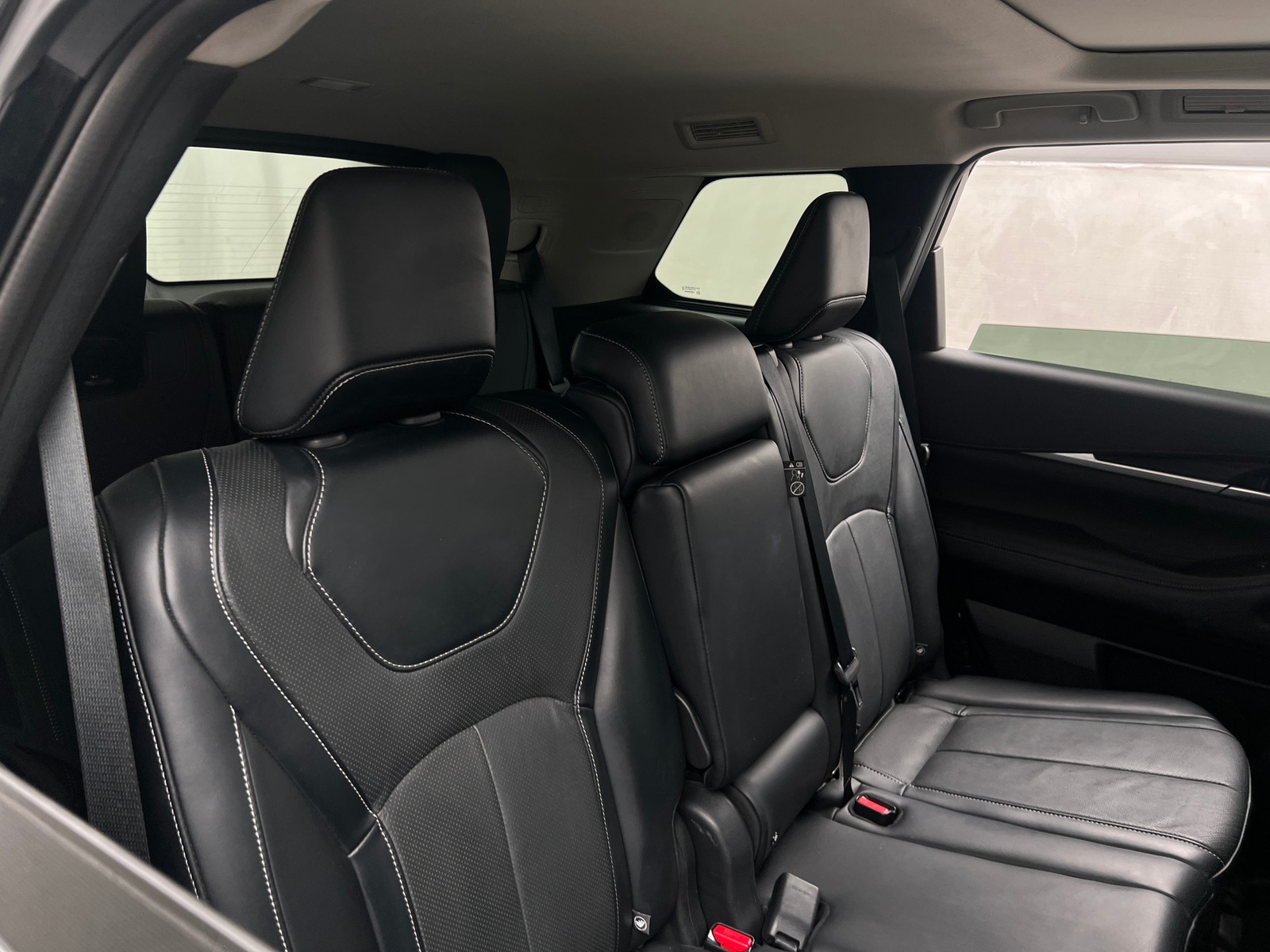 Thumbnail: 2023 INFINITI QX60 - 5