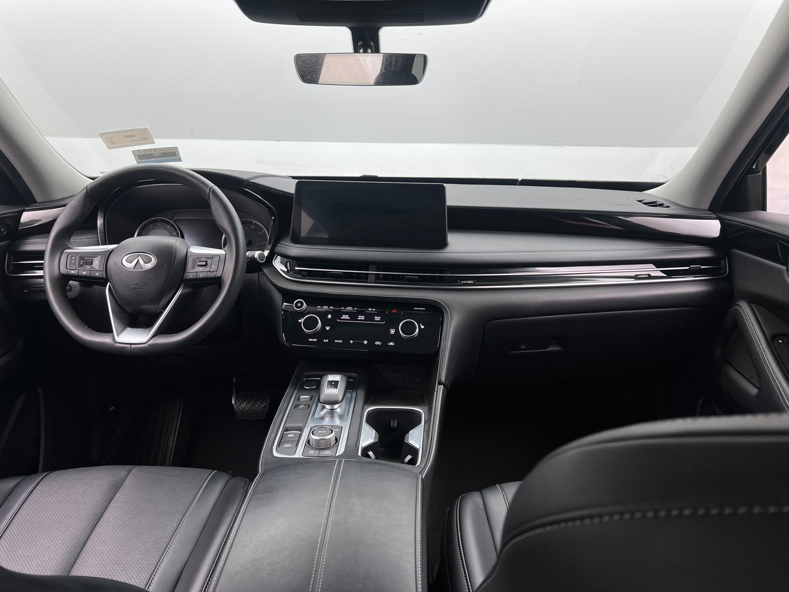 Thumbnail: 2023 INFINITI QX60 - 2