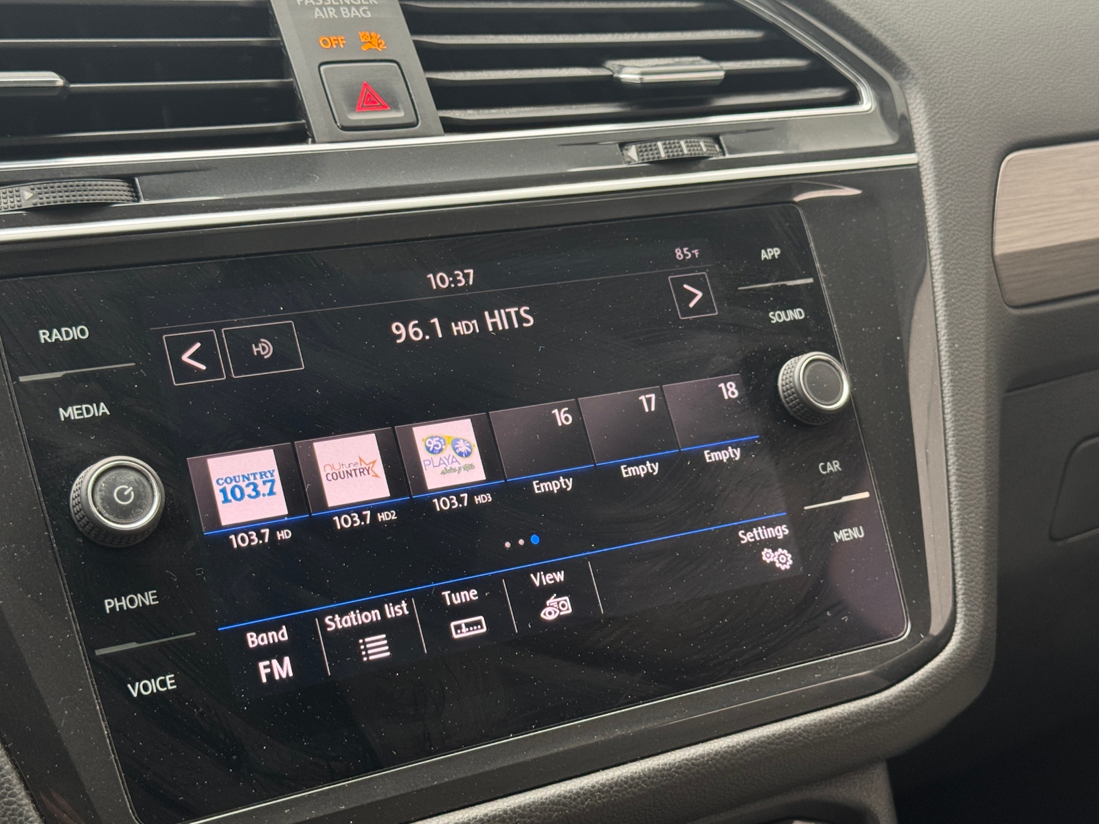 Thumbnail: 2019 Volkswagen Tiguan - 3