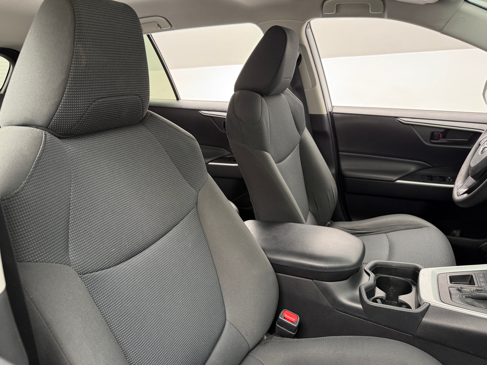 Thumbnail: 2020 Toyota RAV4 - 2